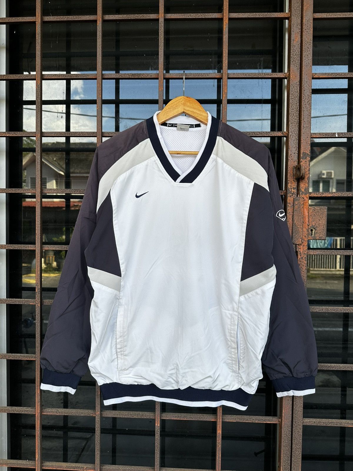 Nike 👹Vintage Faded Nike Baseball Baggy VNeck Sweater Size US M / EU 48-50 / 2 - 1 Thumbnail