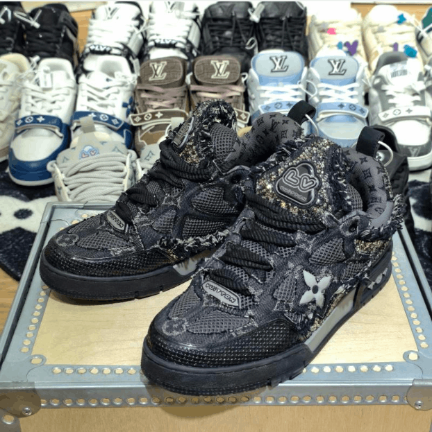 Louis Vuitton Louis Vuitton low-top shoes Size US 8 / EU 41 - 1 Thumbnail
