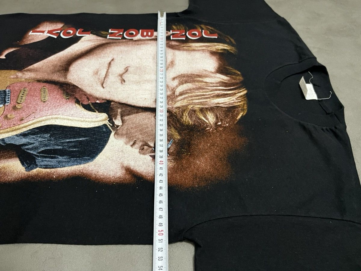 Band Tees × Bon Jovi Very rare 90’s Jon Bon Jovi band screen stars T-shirt Size US M / EU 48-50 / 2 - 10 Thumbnail