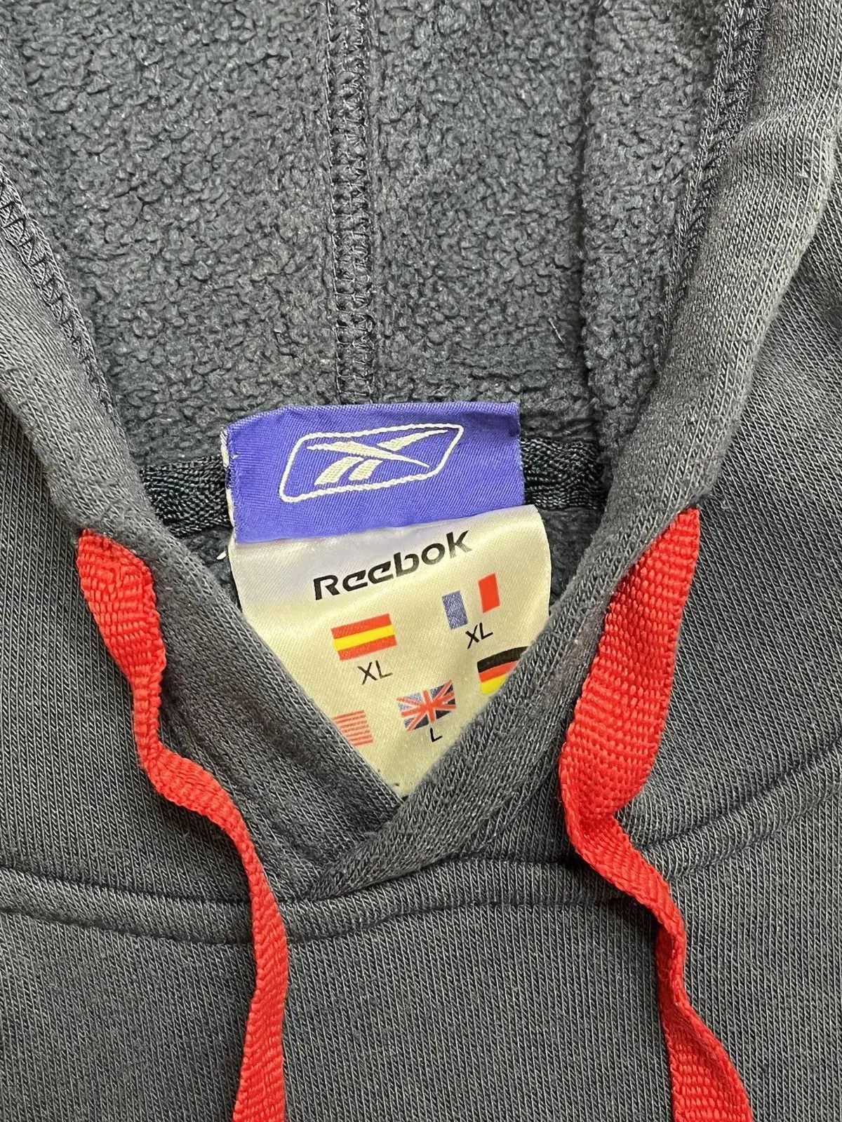 Reebok Vintage Reebok Hoodie XL Black Red Logo Fleece Pullover Size US XL / EU 56 / 4 - 4 Thumbnail