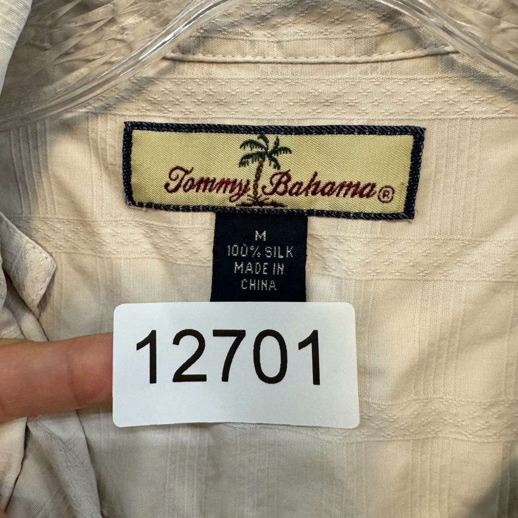 Tommy Bahama VINTAGE Tommy Bahama Silk Hawaiian Button Shirt Medium Embroidered King of the Green Mens Shirt Size US M / EU 48-50 / 2 - 7 Thumbnail