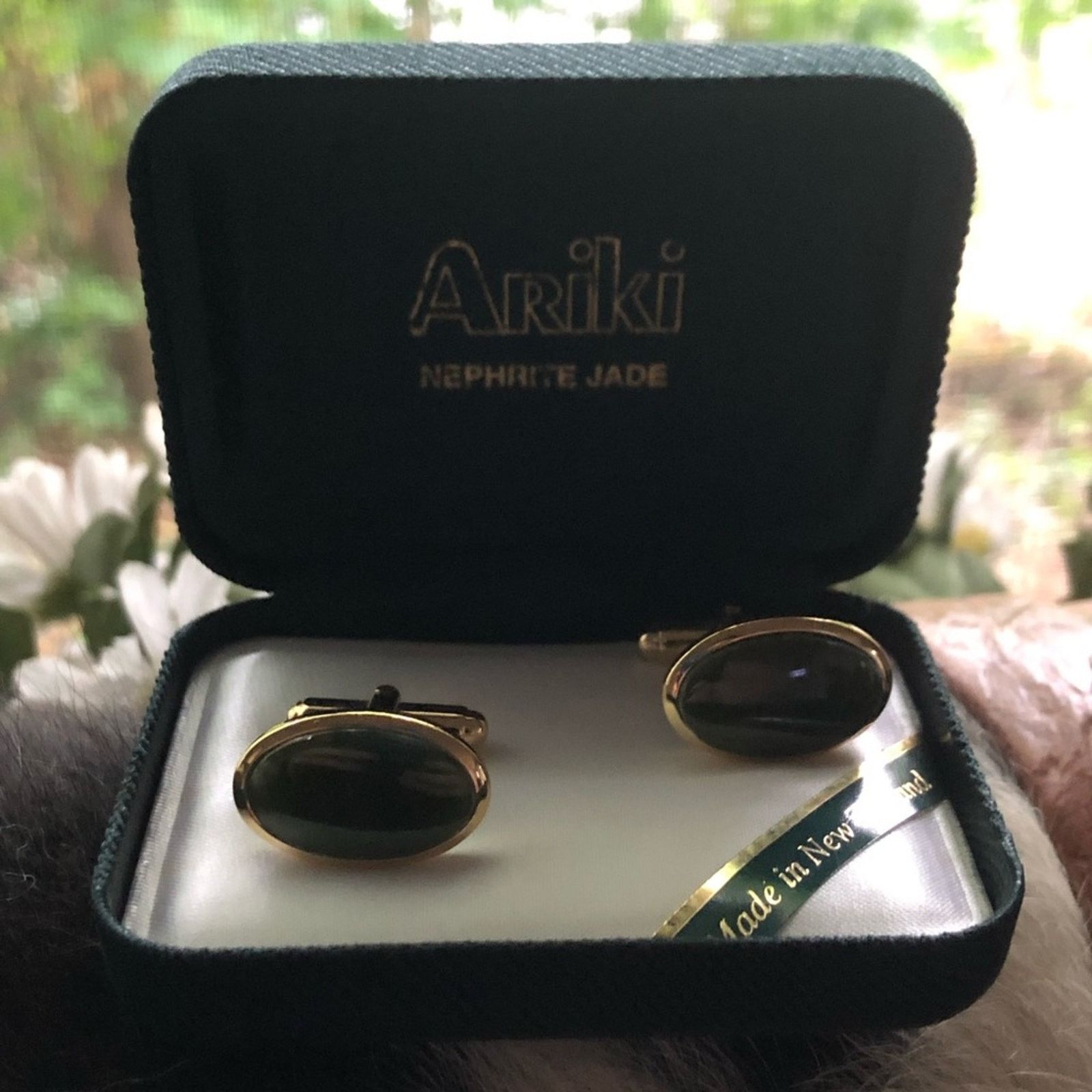 Jewelry Vintage men’s Ariki Nephrite jade 22kt gold cuff links NIB Size ONE SIZE - 1 Thumbnail
