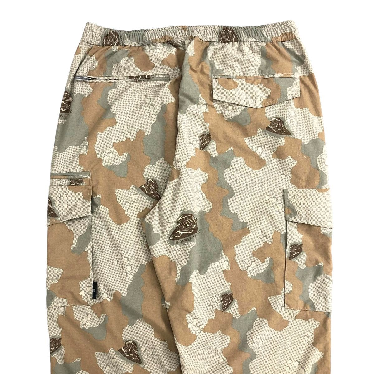 Japanese Brand × Jun Takahashi × Undercover Undercover X GU Military Camouflage Cargo Pants Size US 32 / EU 48 - 13 Thumbnail