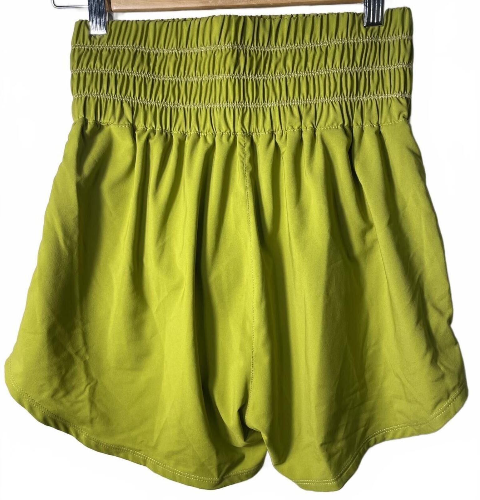 Nike Nike Womens Training Shorts Size Small Green Size 28" / US 6 / IT 42 - 3 Thumbnail