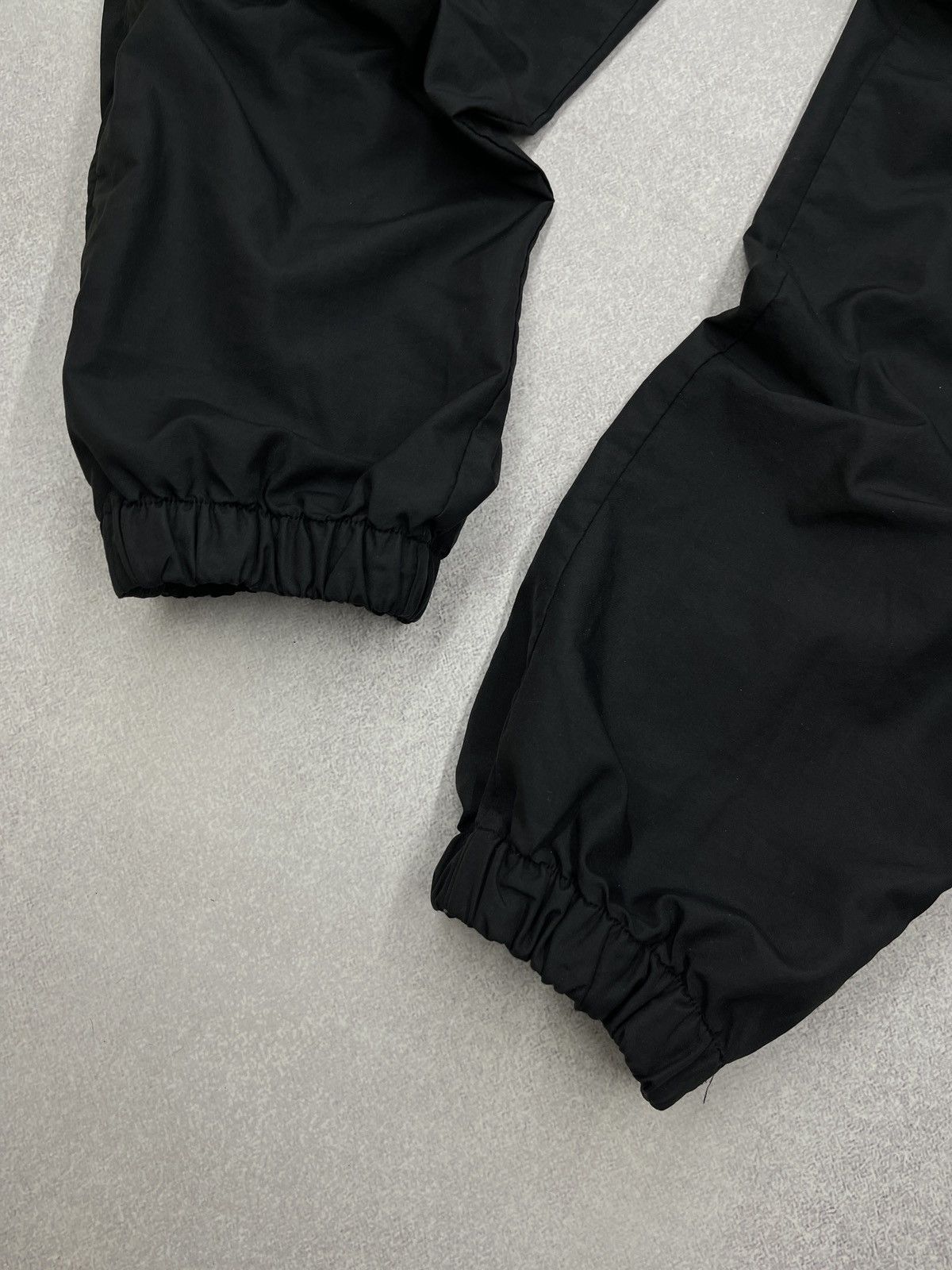Nike Vintage Nike Nylon Black Sweatpants Drill Drip Y2K ACG TECH Size US 34 / EU 50 - 5 Thumbnail