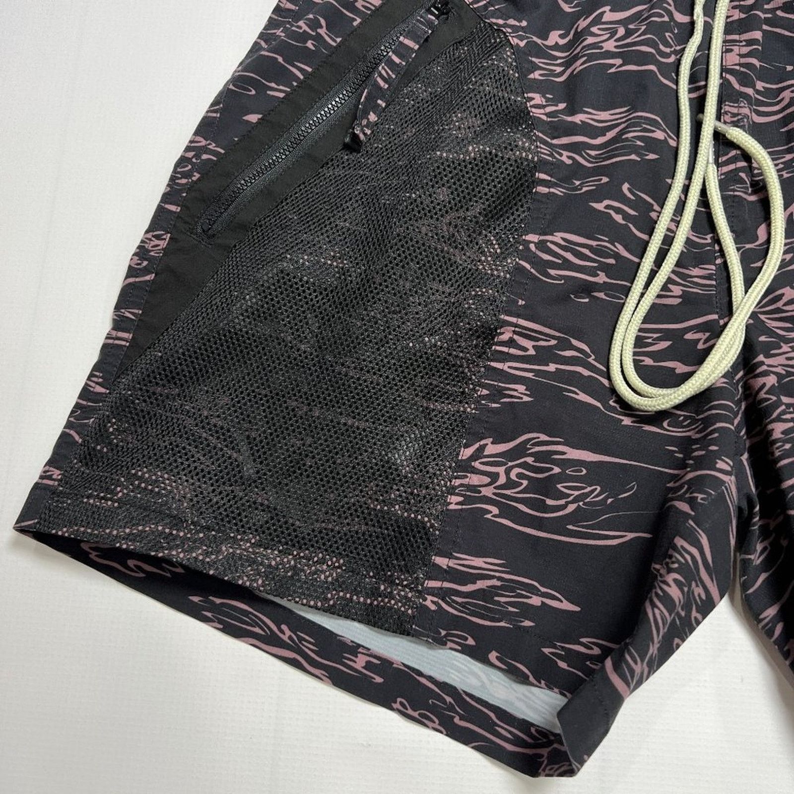 Darc Sport Darc Sport Camo Short Size M Black Wolves Liner Limited 483 Size US 32 / EU 48 - 8 Thumbnail