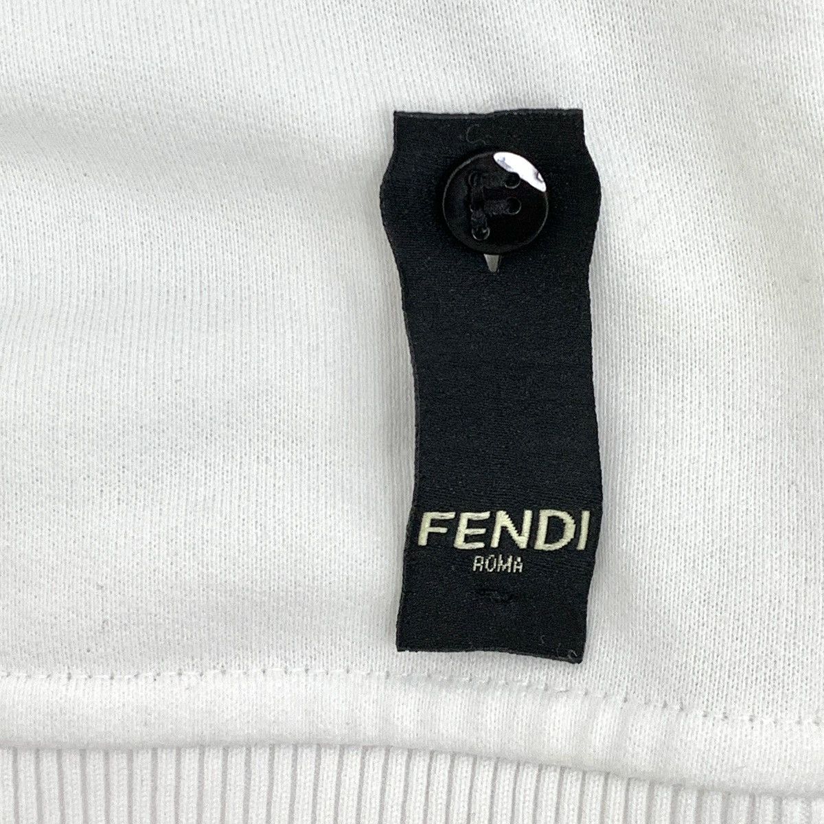 Fendi Fendi Logo Letter Embossed Long Sleeve Sweatshirt K26WX Size US XL / EU 56 / 4 - 6 Thumbnail