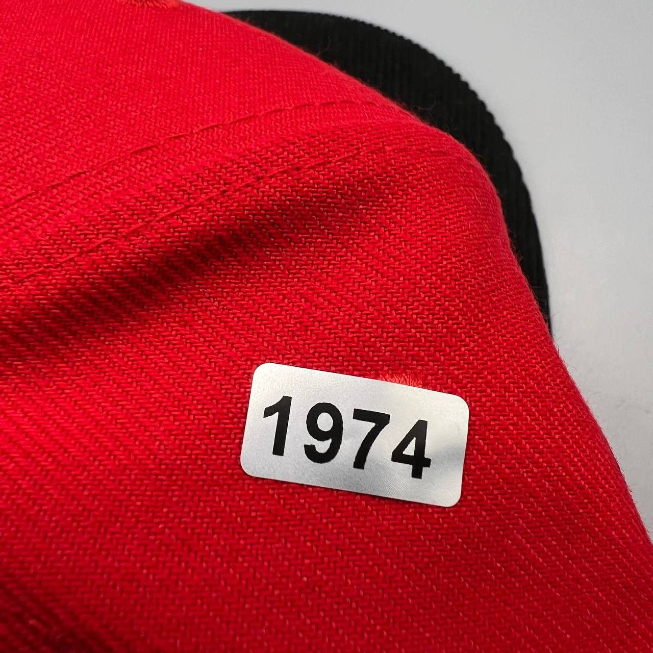 New Era Los Angeles LA Dodgers Hat Men 7 1/2 Red Corduroy MLB Fitted Size ONE SIZE - 6 Thumbnail