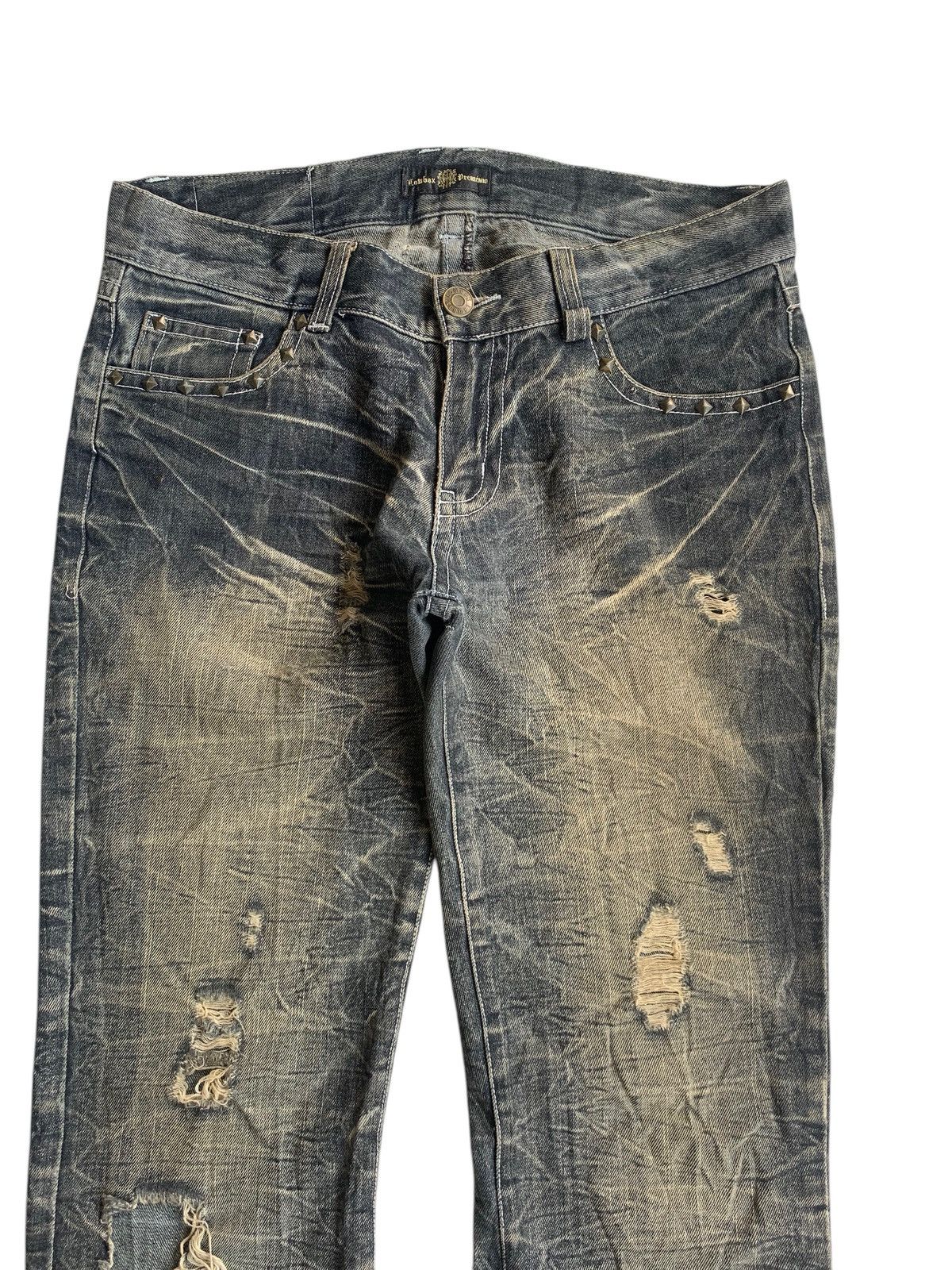 LOWBOX FLARE💥 LOMBOX RUSTY JAPANESE PUNK DISTRESSED DENIM☠️🎌 Size US 33 - 5 Thumbnail