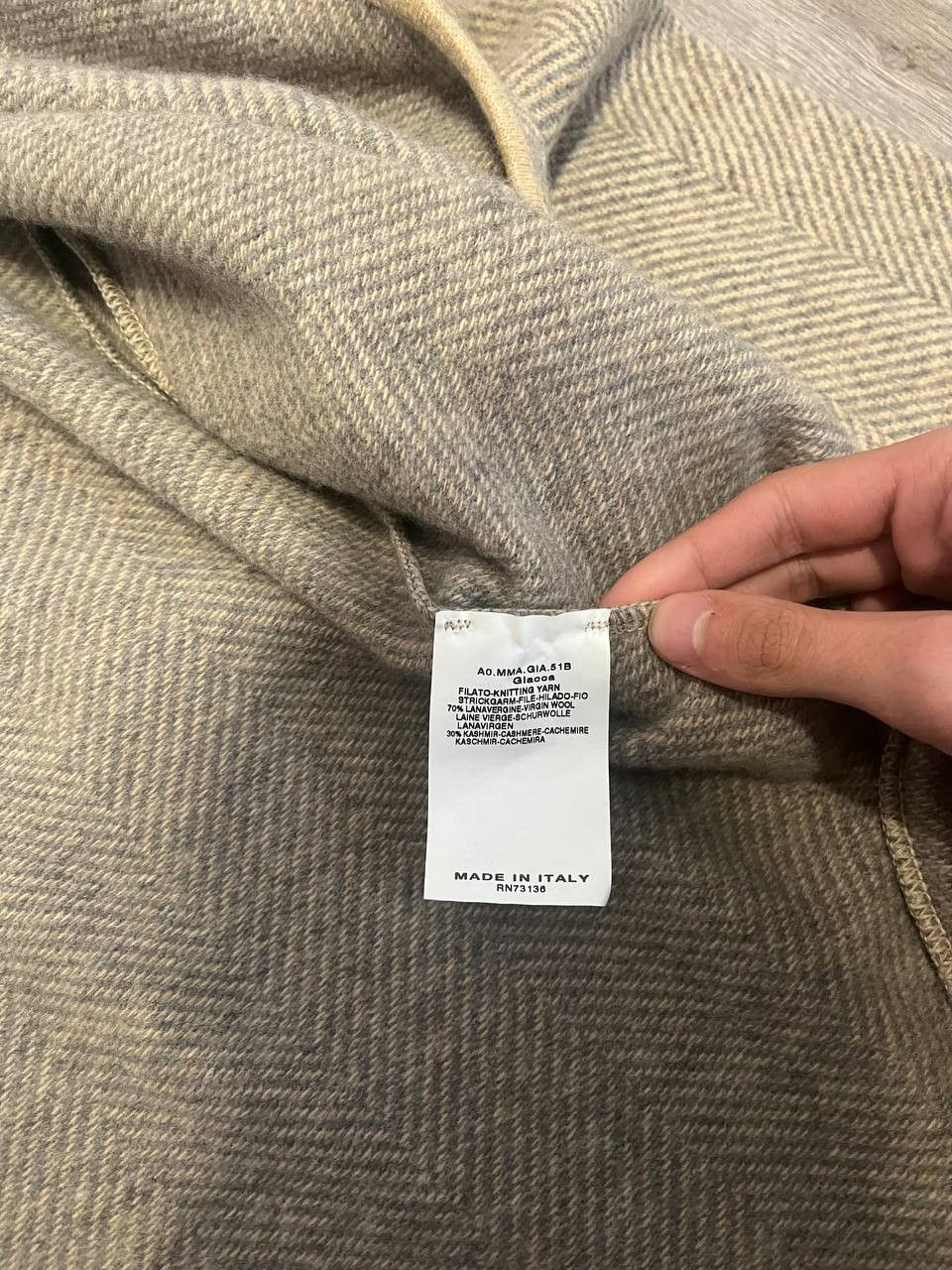 Max Mara Luxury Max Mara cardigan wool cashemere beige women Size S Size S / US 4 / IT 40 - 4 Thumbnail