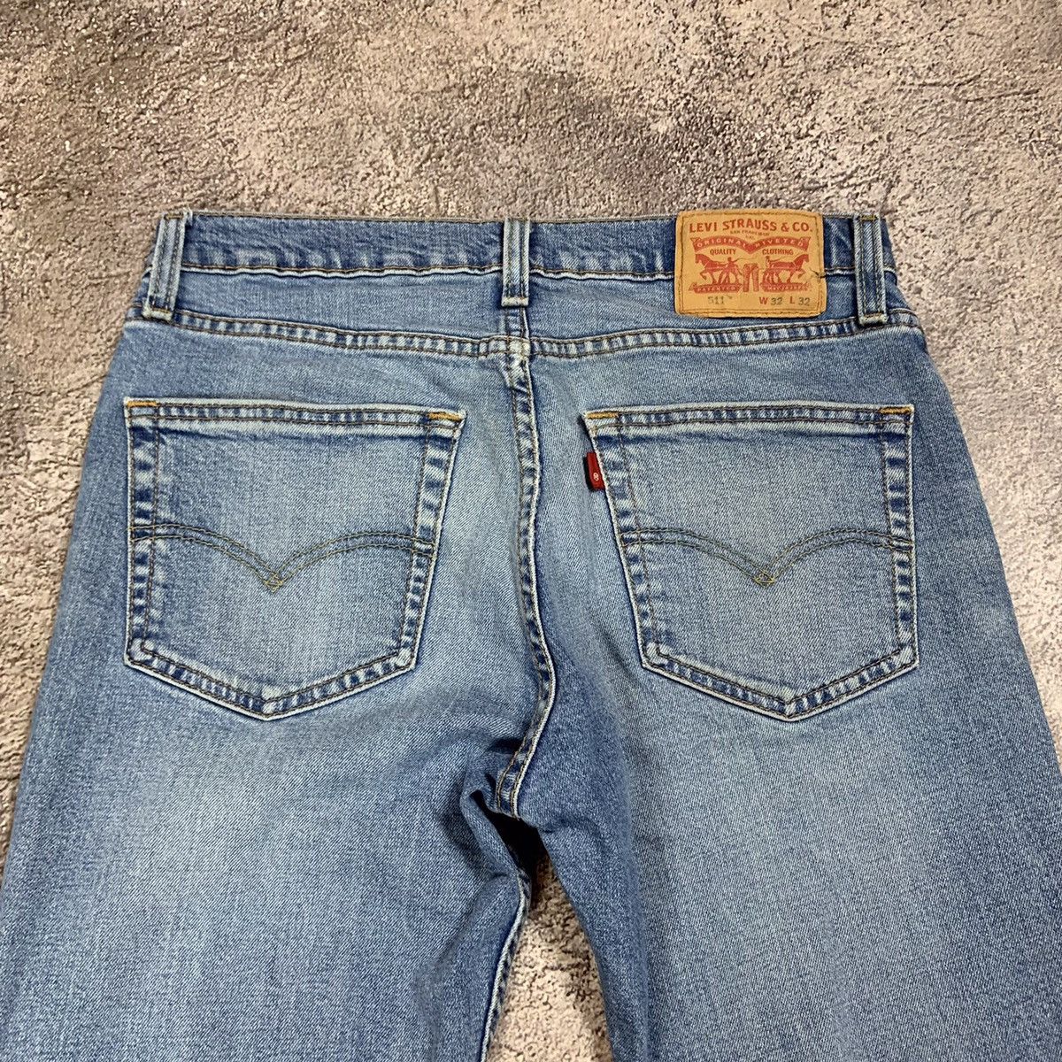 Vintage Vintage 90s Levis Faded Distressed Jeans Grunge Skate 32 Size US 32 / EU 48 - 7 Thumbnail