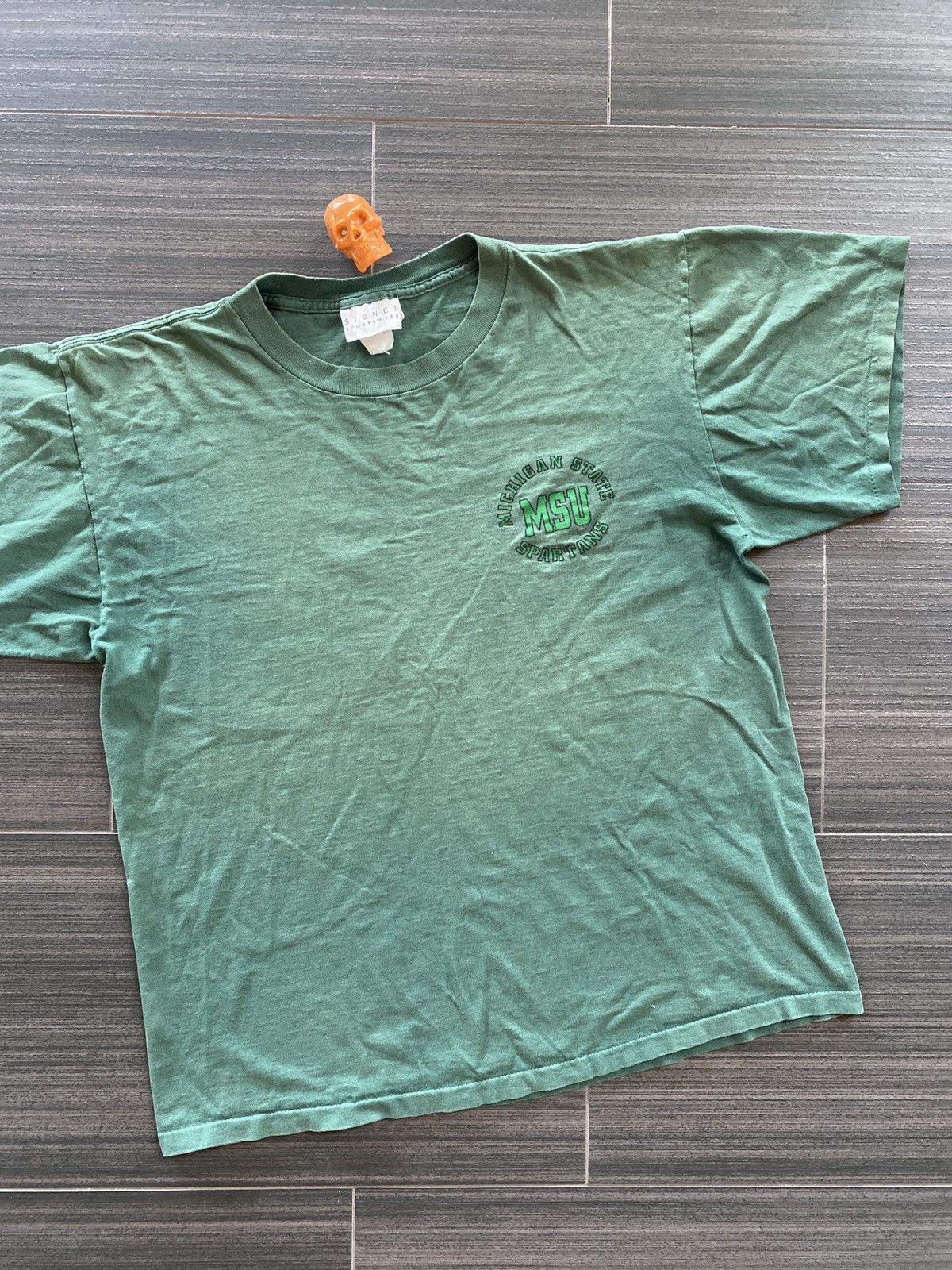 Vintage 90s Michigan State worn faded shirt L Size US L / EU 52-54 / 3 - 1 Thumbnail