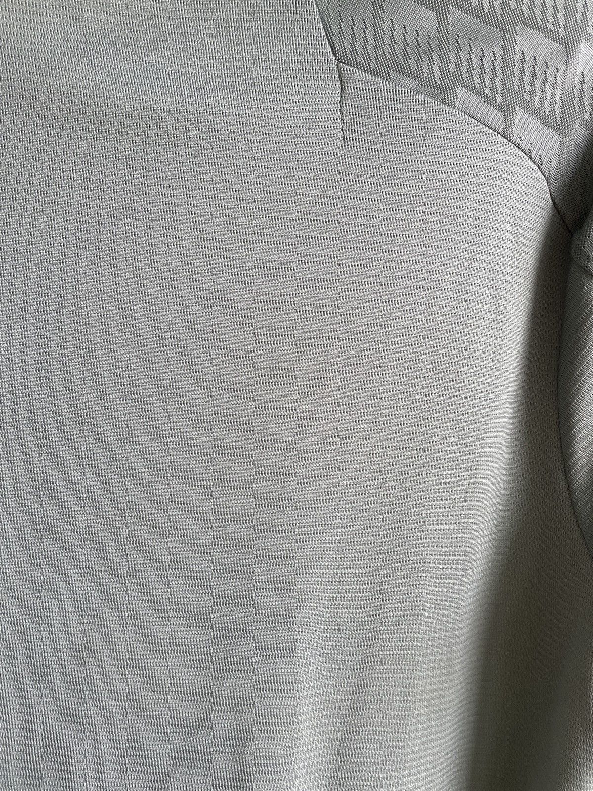 New Balance Liverpool New Balance 2019/20 Training Jersey Football shirt Size US M / EU 48-50 / 2 - 12 Thumbnail