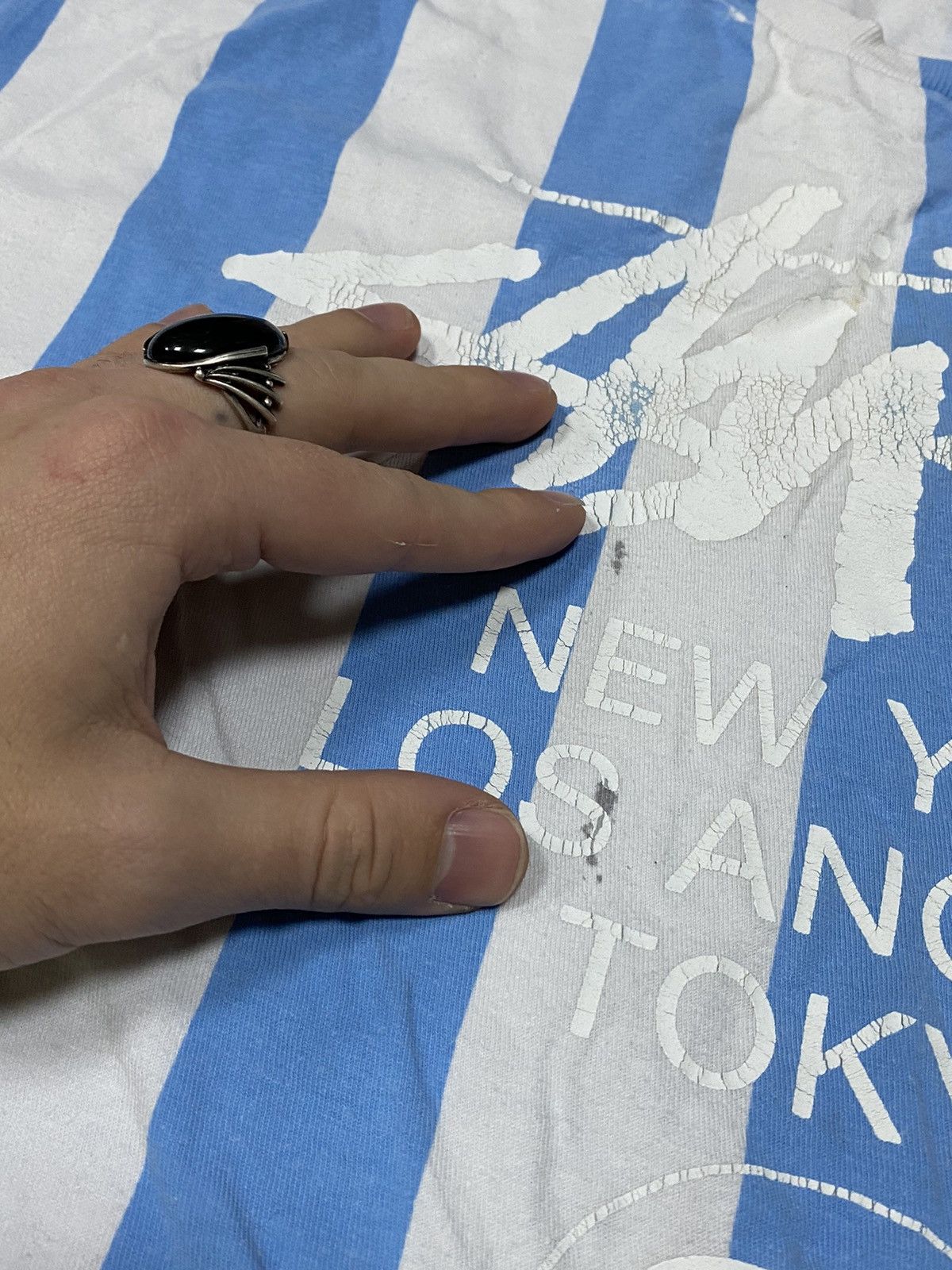Stussy Stussy stripped RARE big logo vintage t-shirt Size US L / EU 52-54 / 3 - 10 Thumbnail