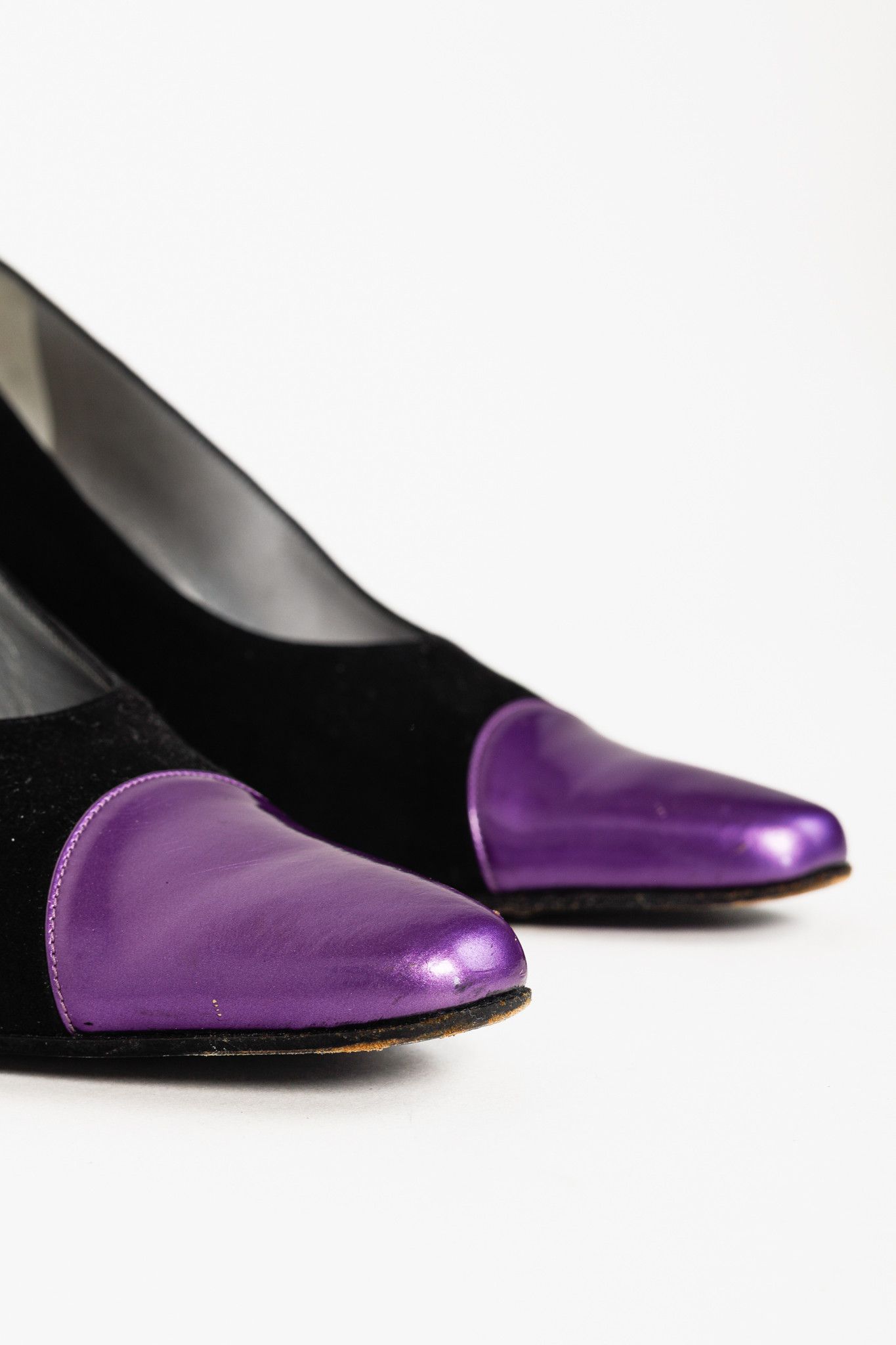 Escada Escada Black Suede and Purple Patent Pumps Size US 7.5 / IT 37.5 - 7 Thumbnail