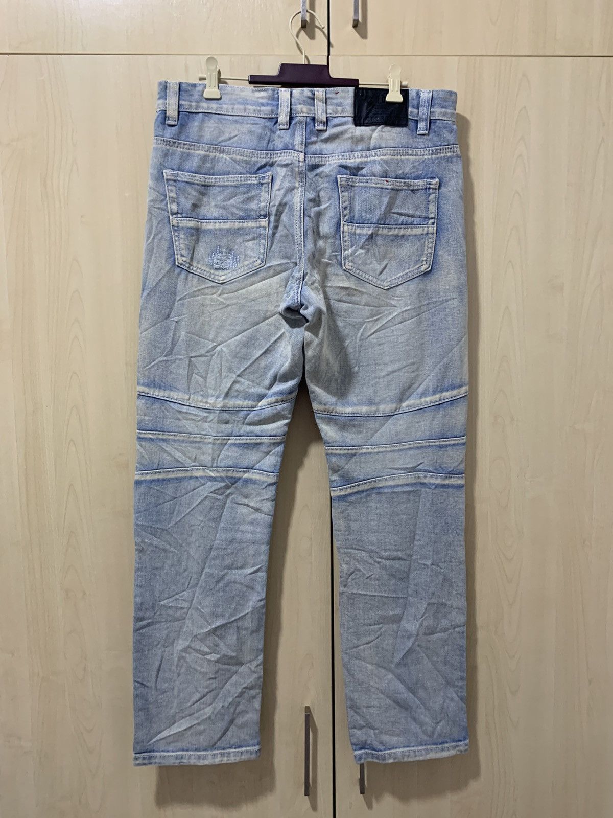 Fashion Victim Victorious Premium Jeans distressed denim zipper Size US 34 / EU 50 - 2 Thumbnail