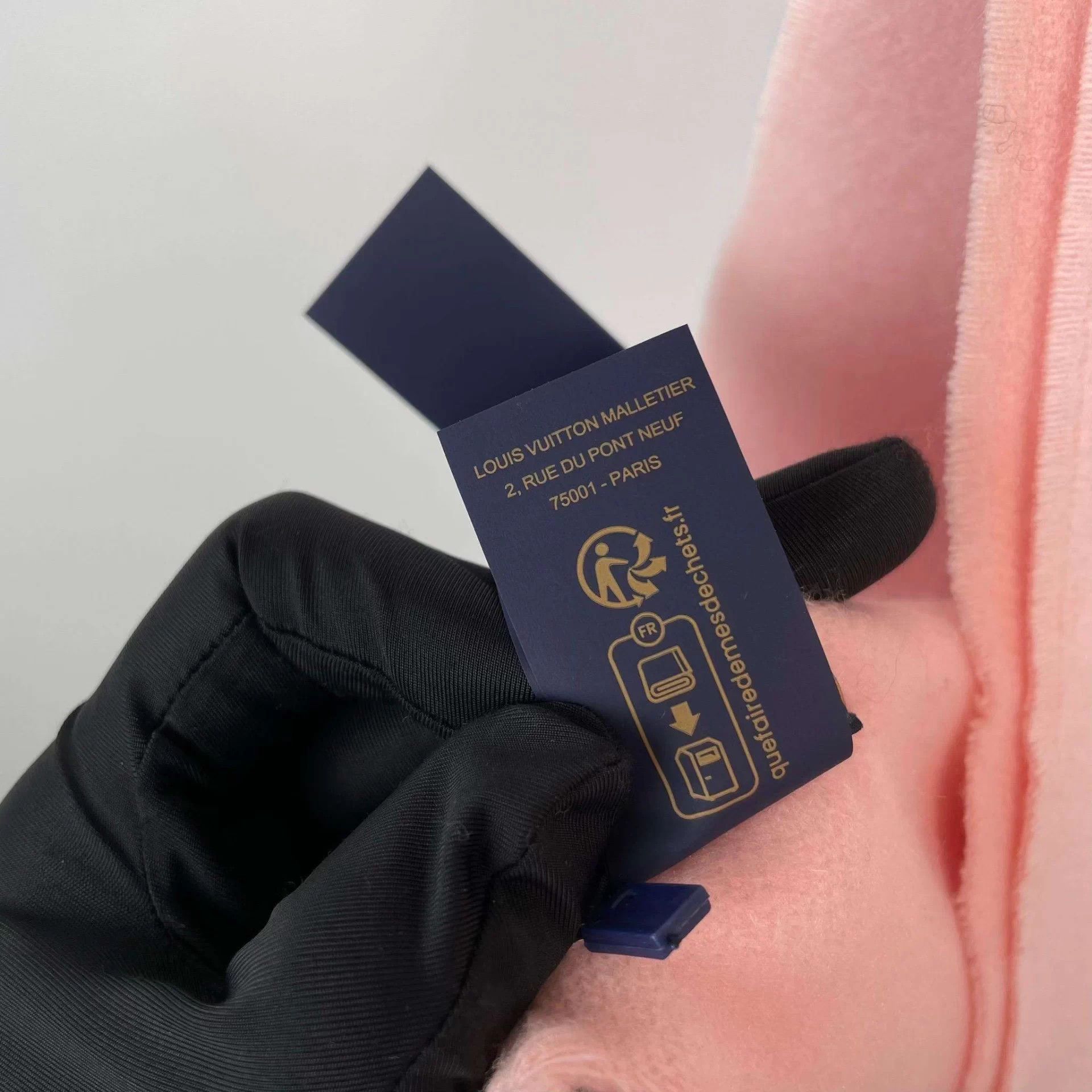 Louis Vuitton LV Pink 100% Cashmere Reversible Scarf Italian New Size ONE SIZE - 6 Thumbnail
