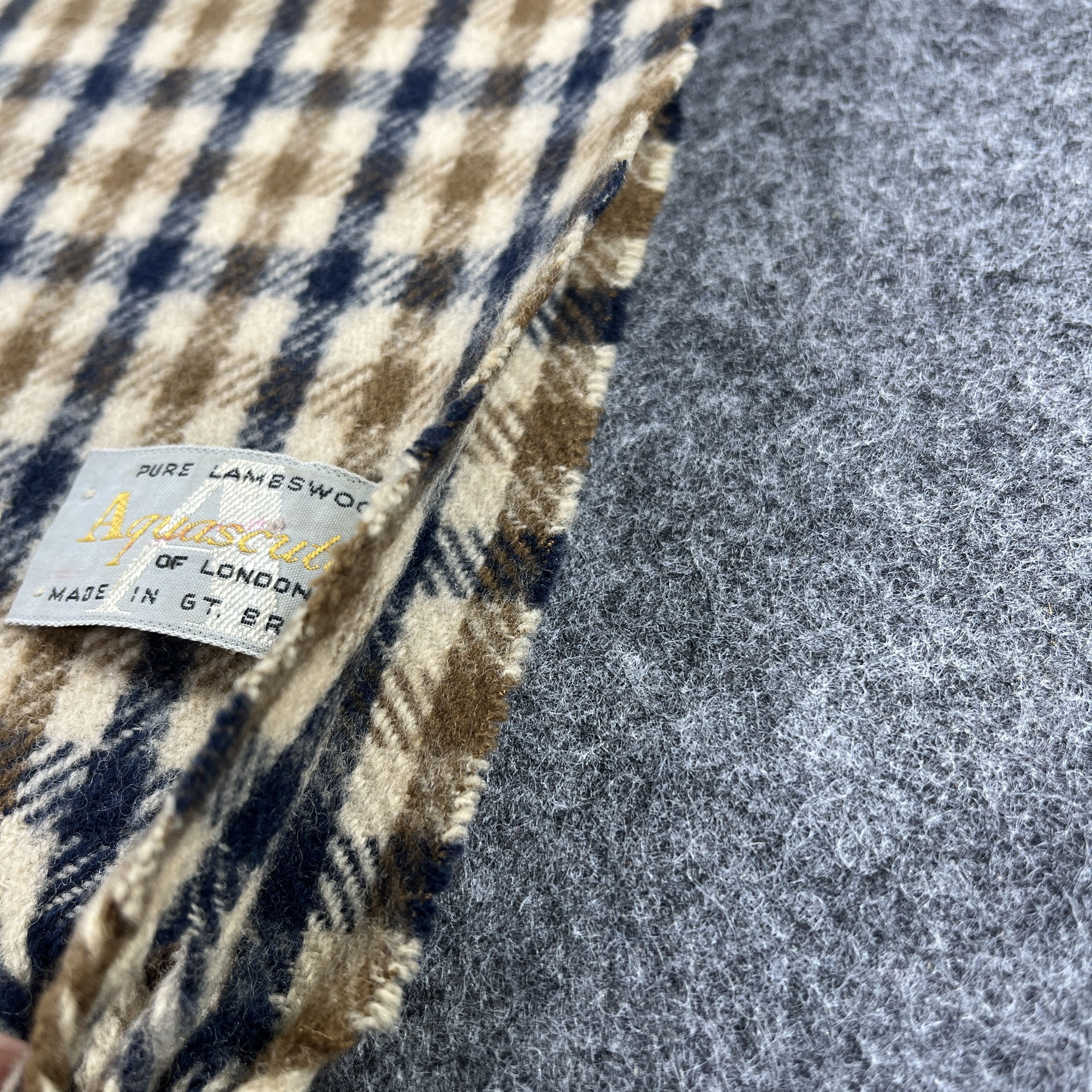 Aquascutum Aquascutum Scarf / Muffler / Neckwear T993 Size ONE SIZE - 7 Thumbnail