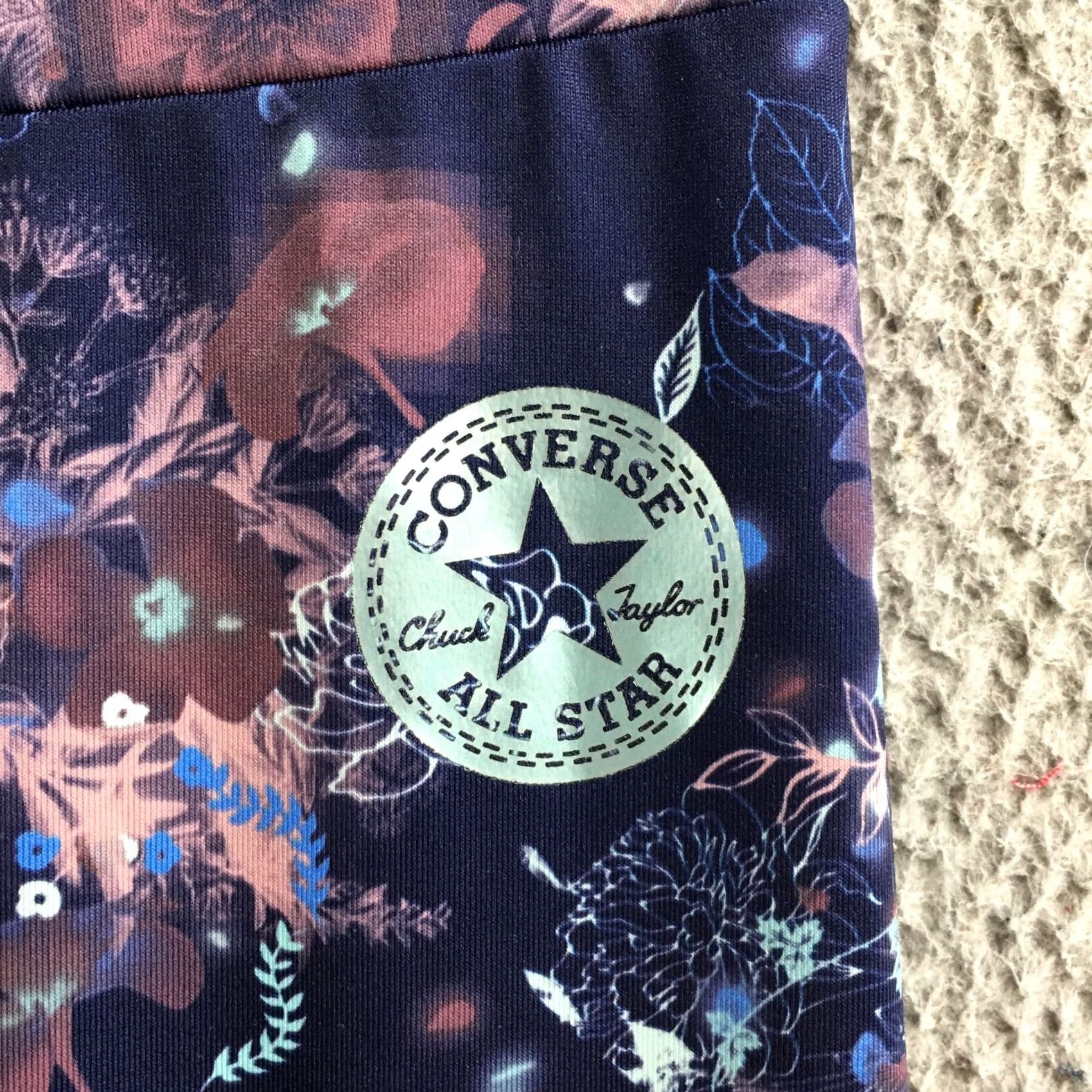 Converse Converse Leggings Womens Medium Navy Floral Print Stretch Athletic Activewear Size 32" / US 10 / IT 46 - 5 Thumbnail