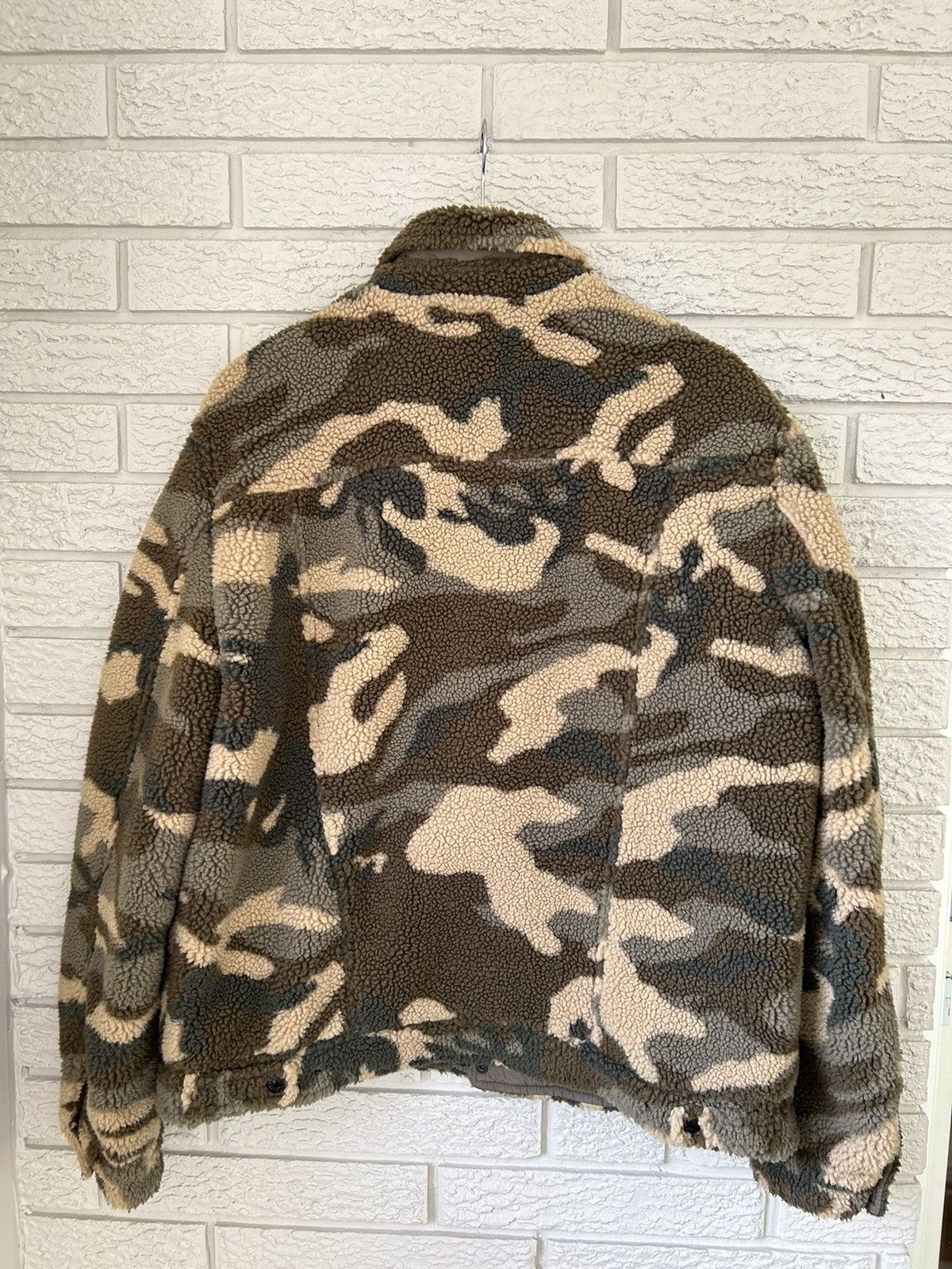Levi's Vintage Levis Camo Sherpa Jacket Size US L / EU 52-54 / 3 - 7 Thumbnail