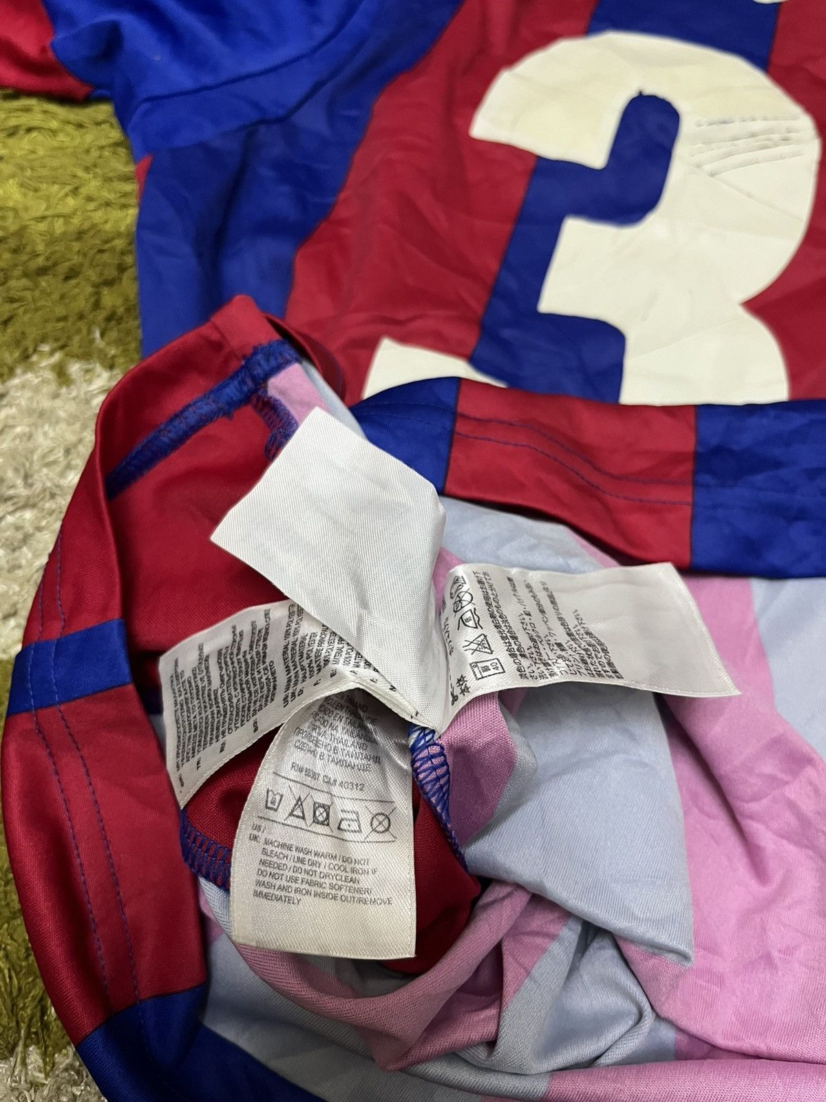 Japanese Brand FC TOKYO 2013/2014 HOME FOOTBALL SOCCER JERSEY Size US M / EU 48-50 / 2 - 5 Thumbnail