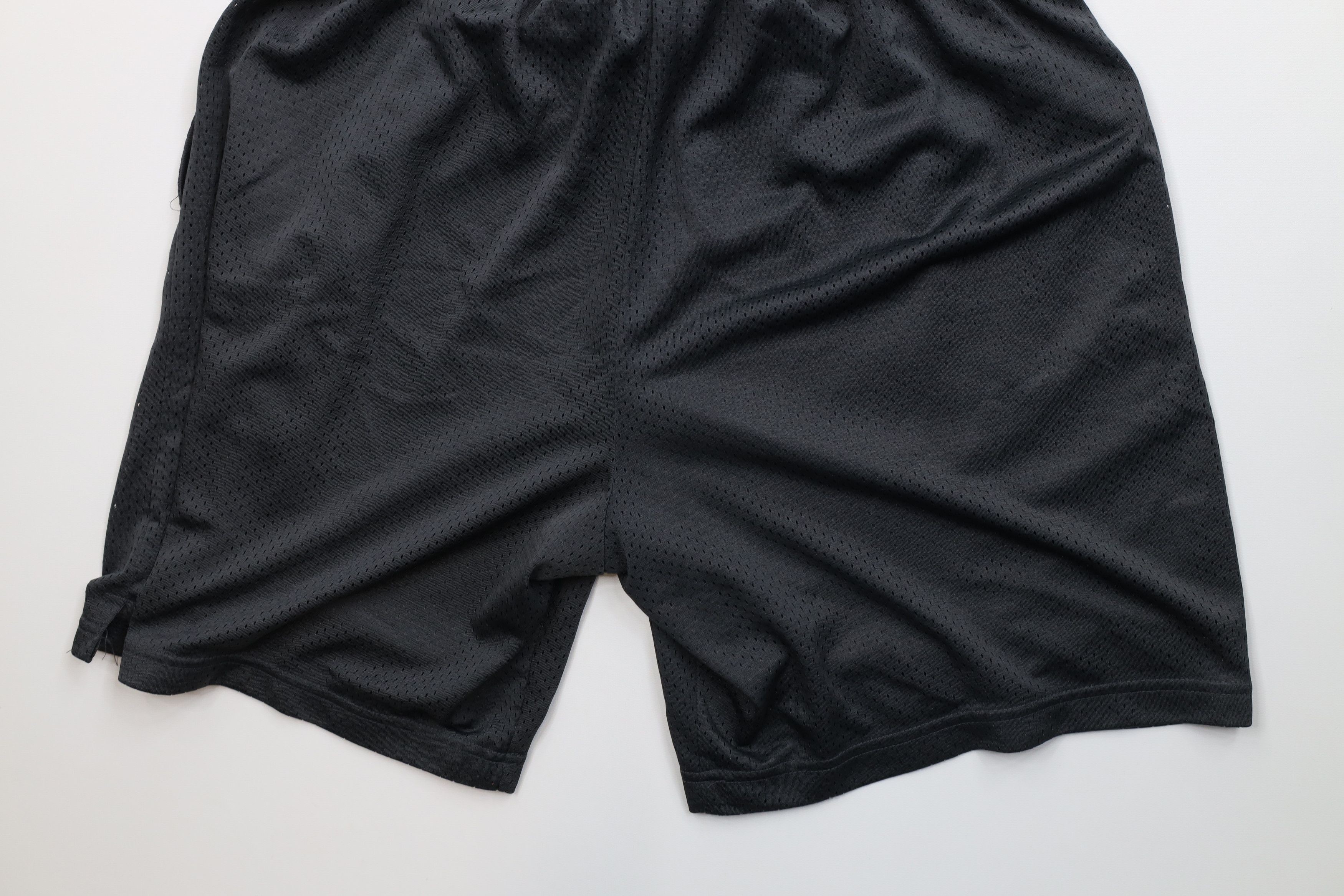 Vintage Vintage Y2K Streetwear Above Knee Gym Basketball Shorts Gray Size US 34 / EU 50 - 11 Thumbnail