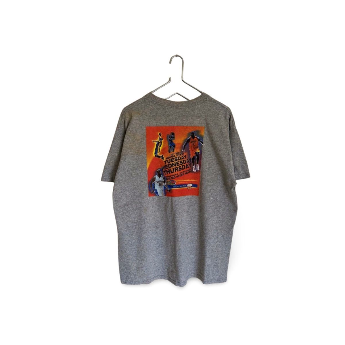 Vintage Vintage 2000s SHAQ TNT NBA Tee Size US XL / EU 56 / 4 - 1 Thumbnail