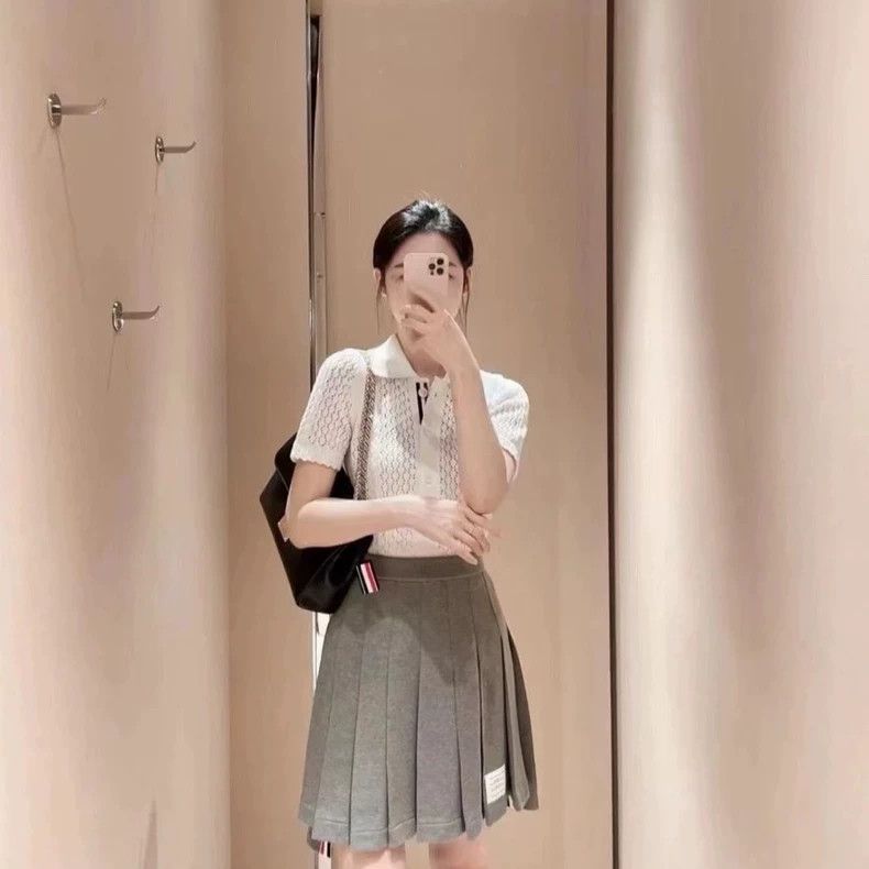Thom Browne Thom Browne Pleated skirt 2505-Nextarrow Size 25" / US 0 / IT 36 - 6 Thumbnail