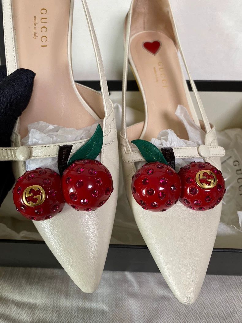 Gucci Gucci Cherry Low Heels with Dust Bag-2506 Size US 6 / IT 36 - 2 Thumbnail