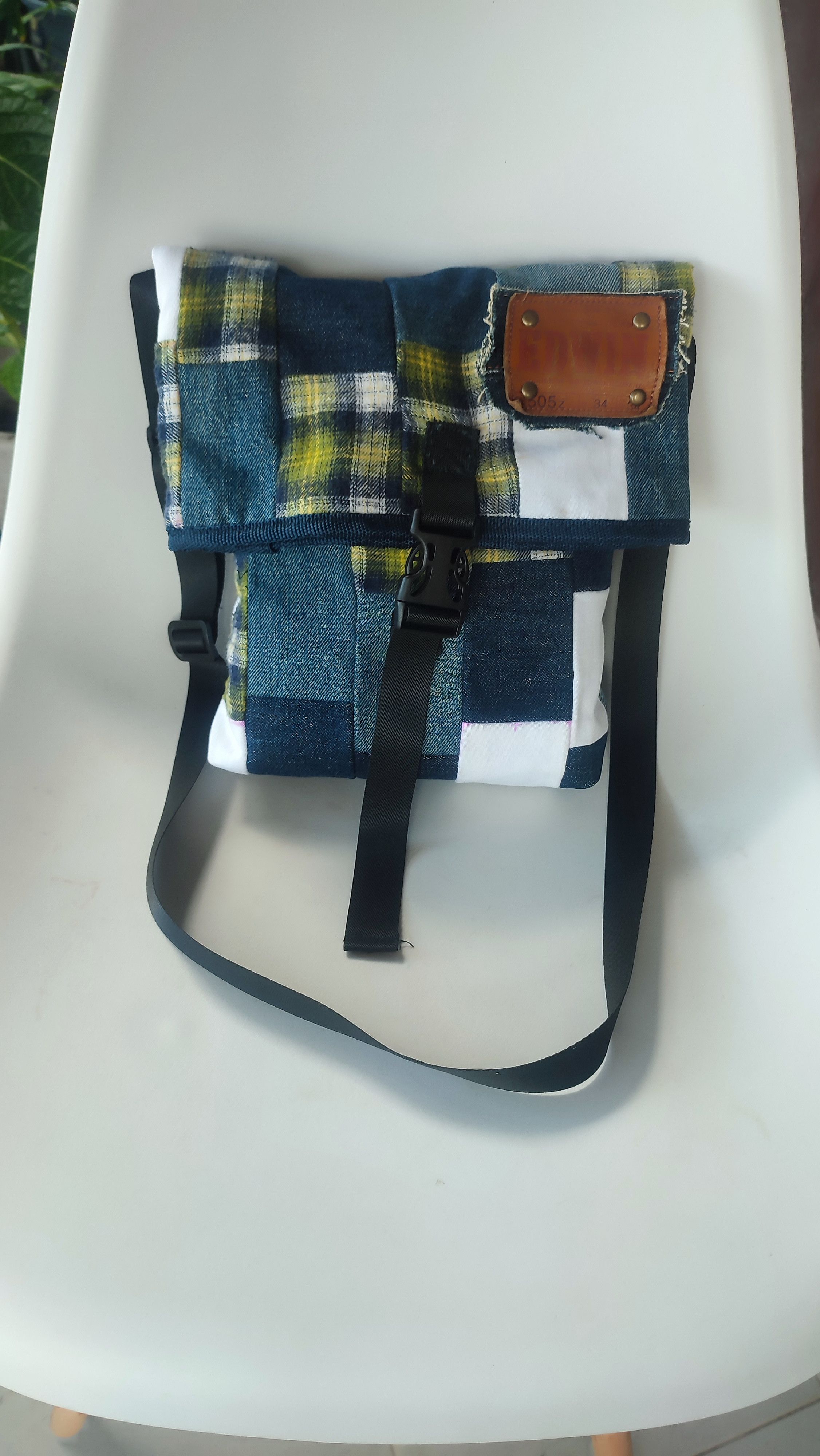 Edwin × Handmade Handmade patchwork denim bag remake old jeans Size ONE SIZE - 1 Thumbnail