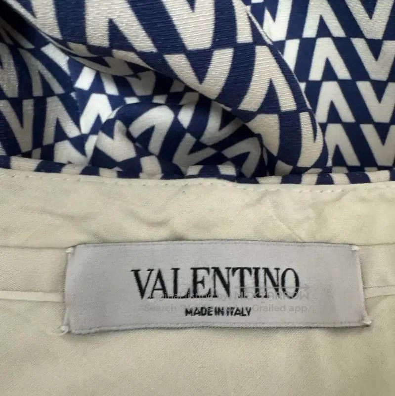 Valentino Valentino Men's Gray Logo Print Casual Pants . Size US 27 - 4 Thumbnail