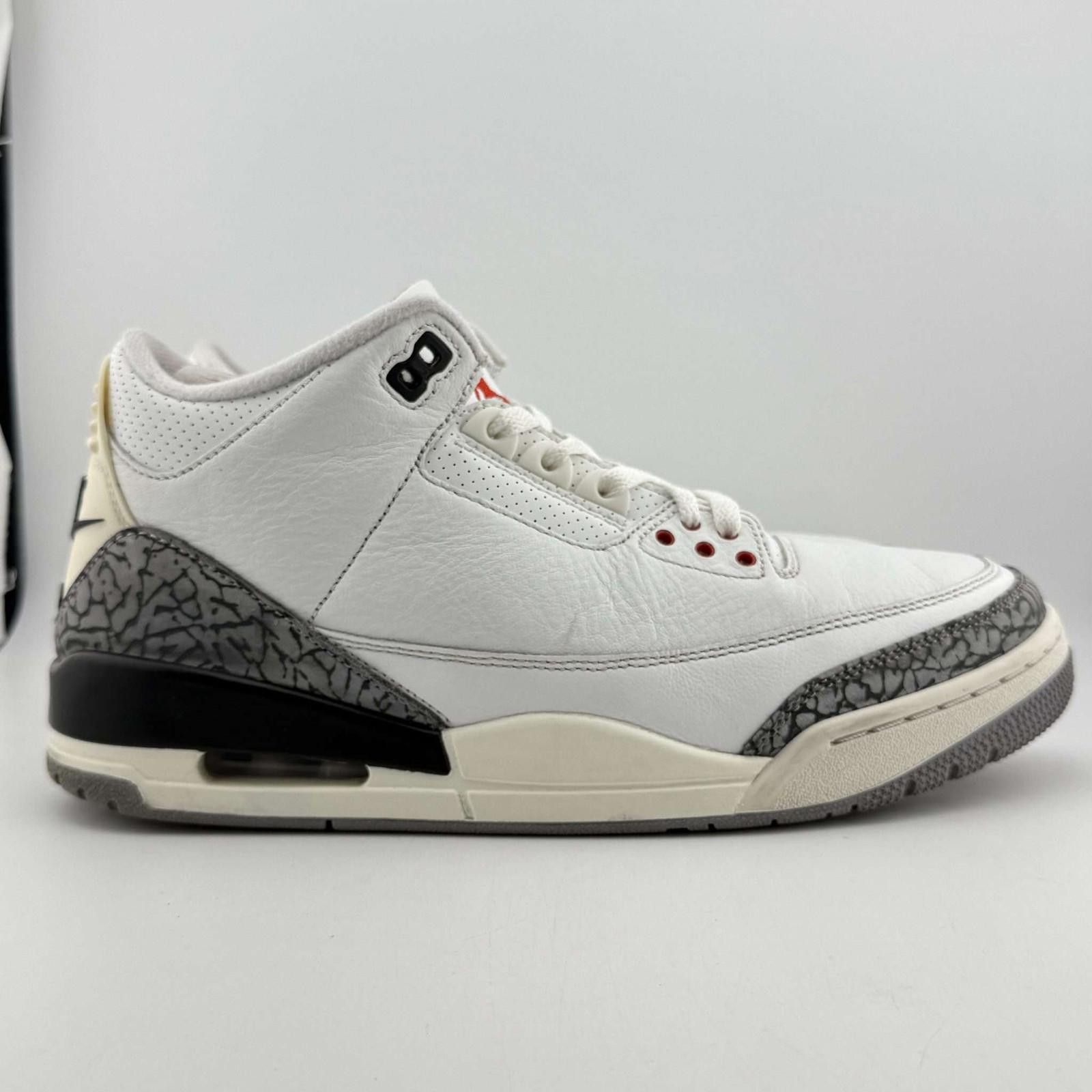 Nike og box Jordan 3 White Cement Reimagined 9.5 Used OG Box Size US 9.5 / EU 42-43 - 4 Thumbnail