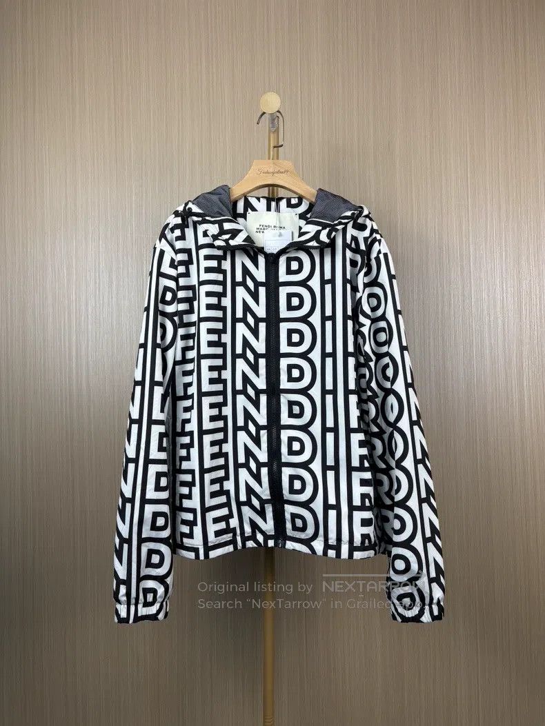 Fendi Fendi Collaboration fully printed logo zip-up coat Size US S / EU 44-46 / 1 - 1 Thumbnail