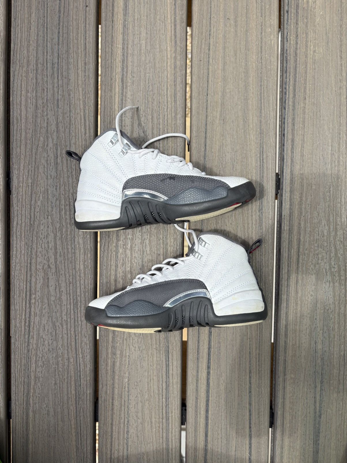 Jordan Brand Jordan 12 Retro White Dark Grey Size US 6.5 / EU 39-40 - 4 Thumbnail