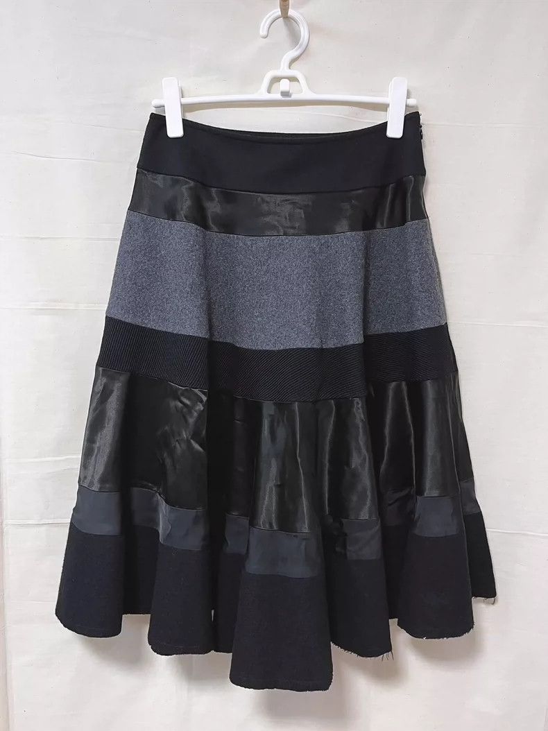 Comme des Garcons Comme des Garcons size M Spliced skirt Size 23" - 1 Thumbnail