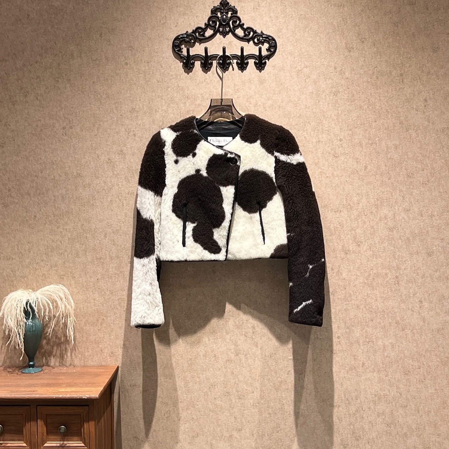 Dior Dior Cow Print Fur Jacket Size 36 Size XS / US 0-2 / IT 36-38 - 1 Thumbnail
