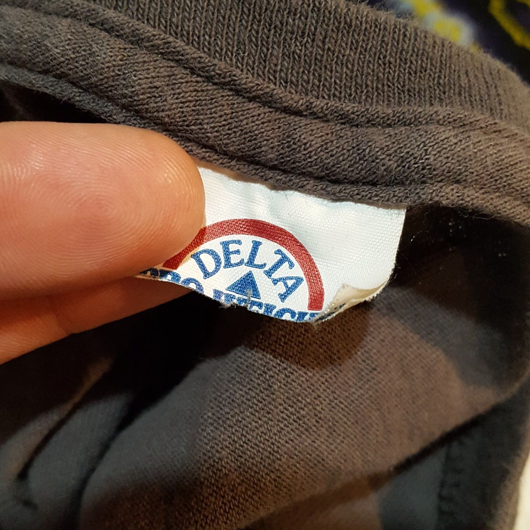 Delta VINTAGE Delta T-Shirt Women S Gray Shih Tzu Dog Funny Vintage 90s Y2K Puppy Cute Casual Short Sleeve Crew Neck Mens Womens Girls Boys Size S / US 4 / IT 40 - 6 Thumbnail