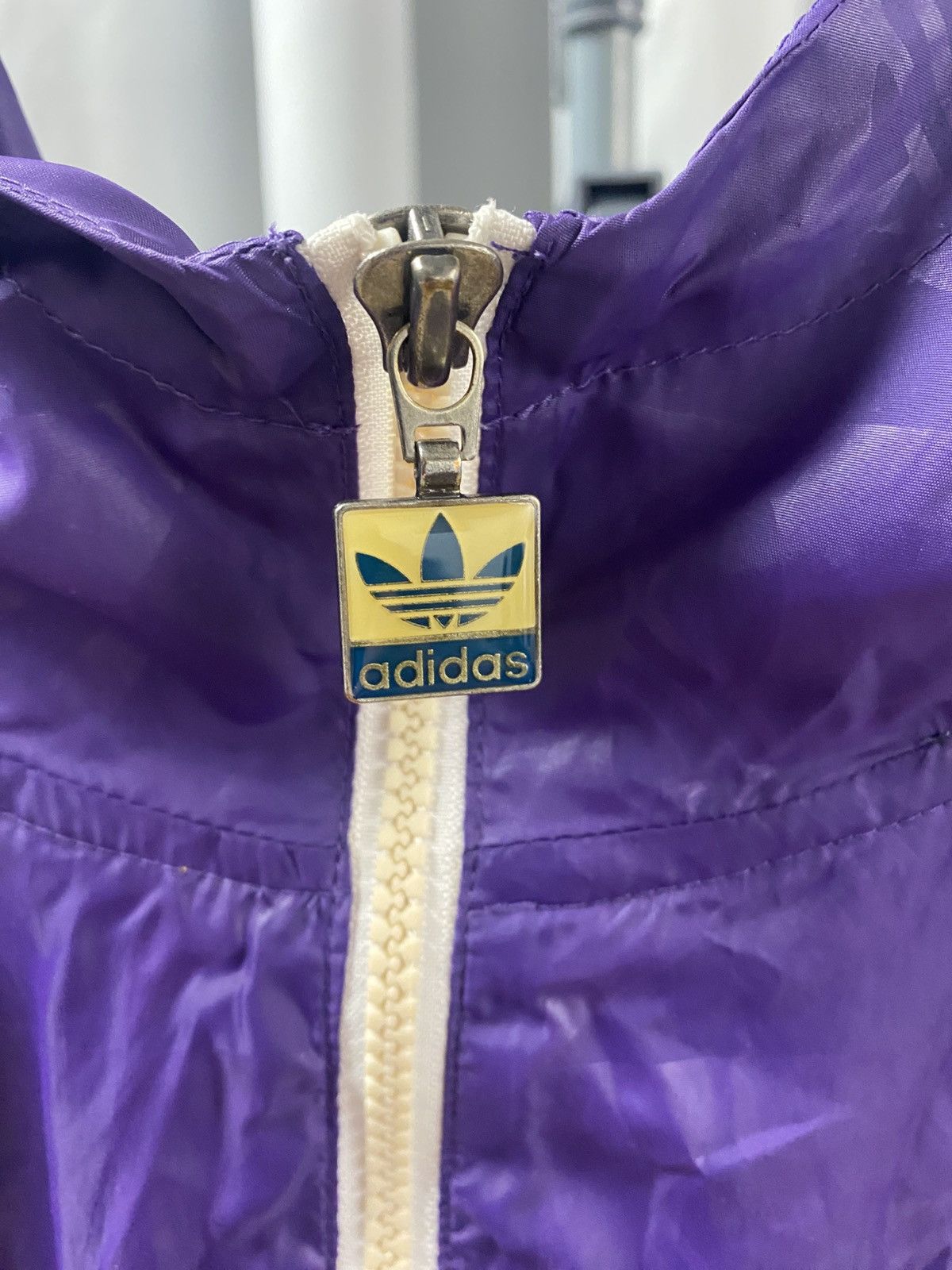 Adidas Vintage Adidas Lakers Windbreaker Size US L / EU 52-54 / 3 - 3 Thumbnail