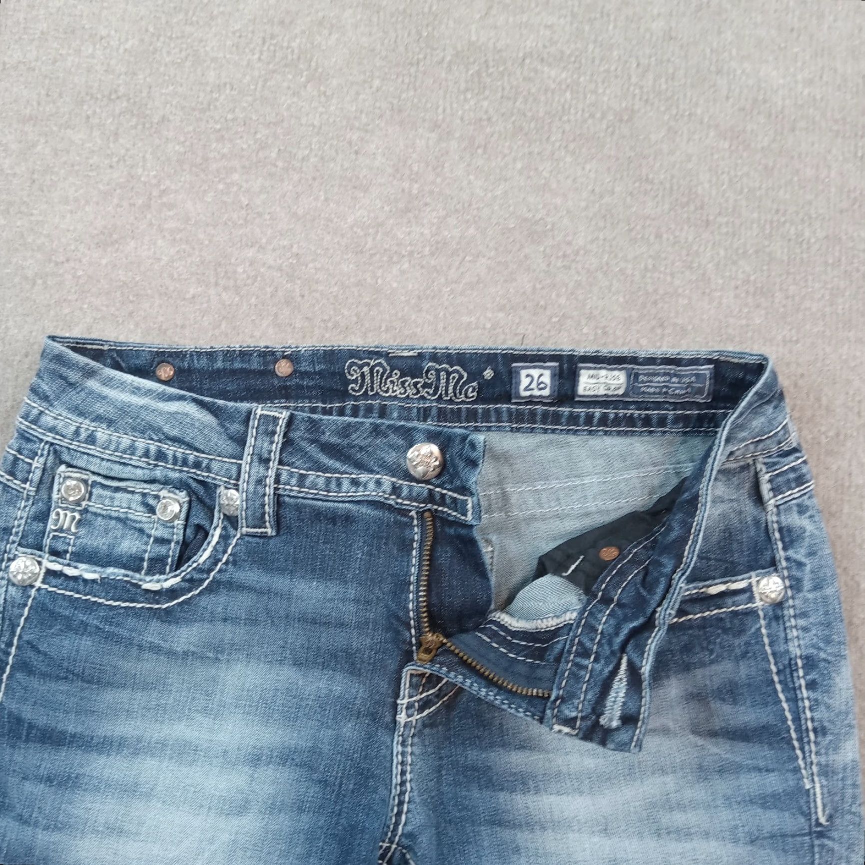 Miss Me Miss Me Blue Denim Mid-Rise Cropped Jeans Women Size 26 (28x22) Stretch Size 28" / US 6 / IT 42 - 6 Thumbnail