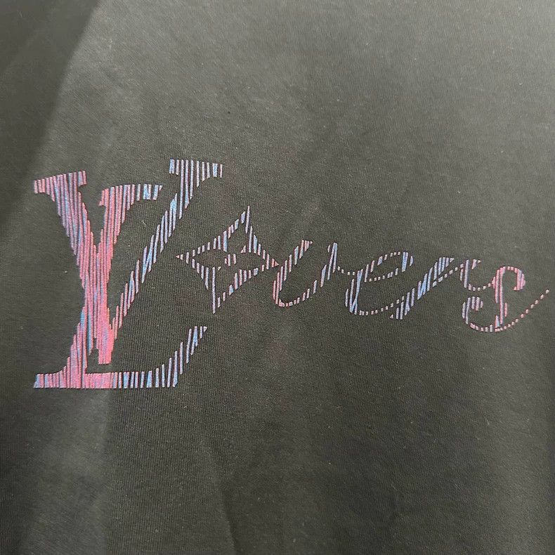 Louis Vuitton Louis Vuitton size 4l Spring Capsule Logo Letter Crew Neck Size US M / EU 48-50 / 2 - 5 Thumbnail
