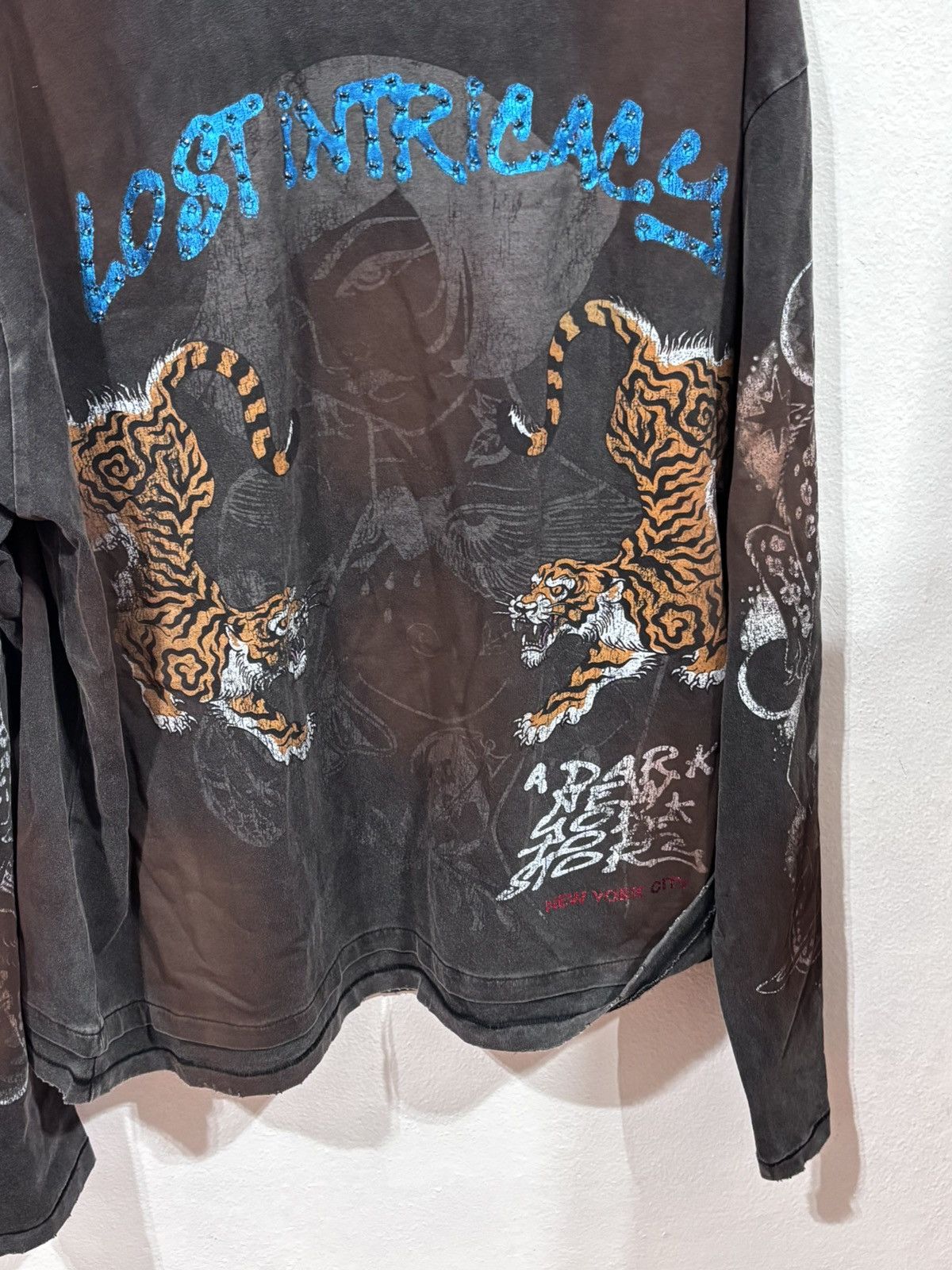 LOST INTRICACY Lost Intricacy Twin Tiger Longsleeve Tee Size US XXL / EU 58 / 5 - 4 Thumbnail