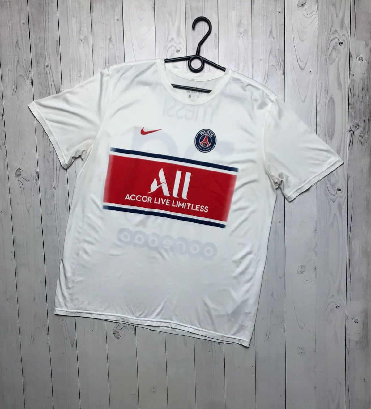 Nike × Vintage Vintage Nike PSG 30 Messi soccer tee logo size XL Size US XL / EU 56 / 4 - 2 Thumbnail