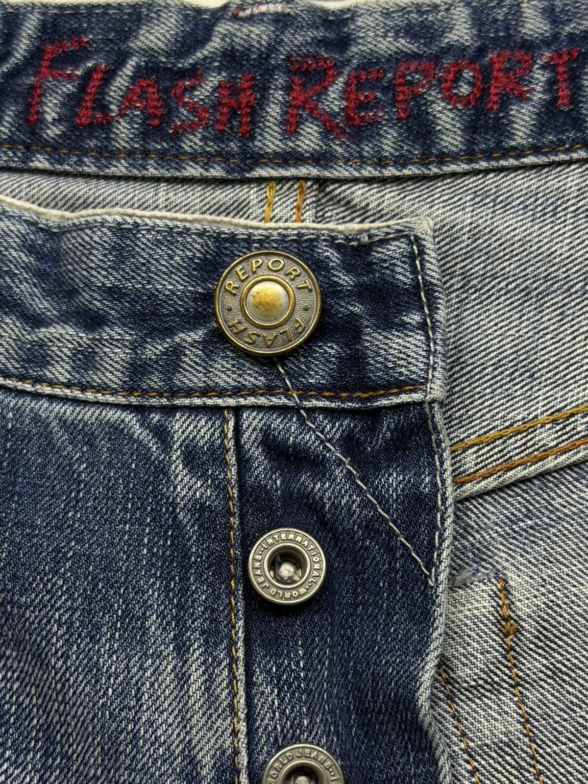 Japanese Brand Vintage Flash Report Selvedge Denim Jeans | Vintage Fade W31 Size US 31 - 13 Thumbnail