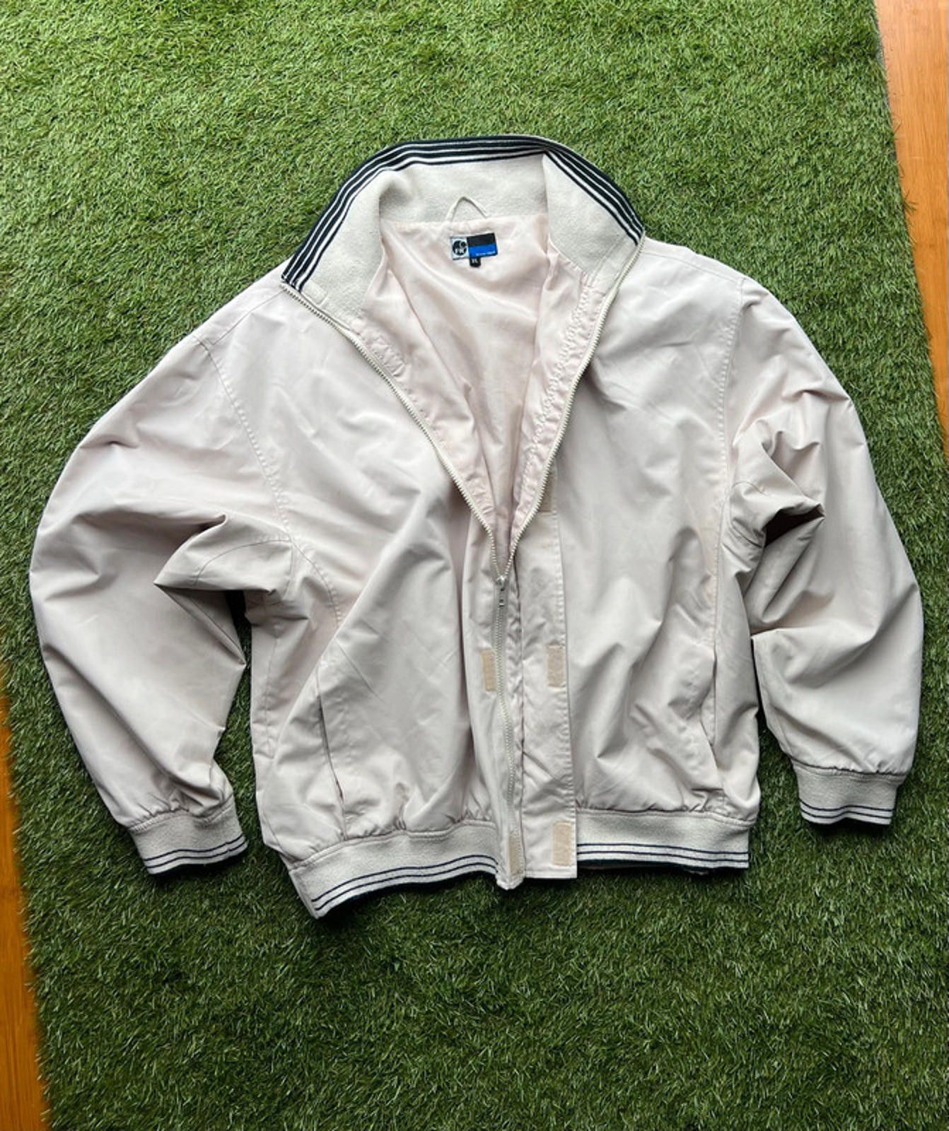 Fruit Of The Loom Vintage ‘FR’ Zip Up Windbreaker Size US XL / EU 56 / 4 - 4 Thumbnail