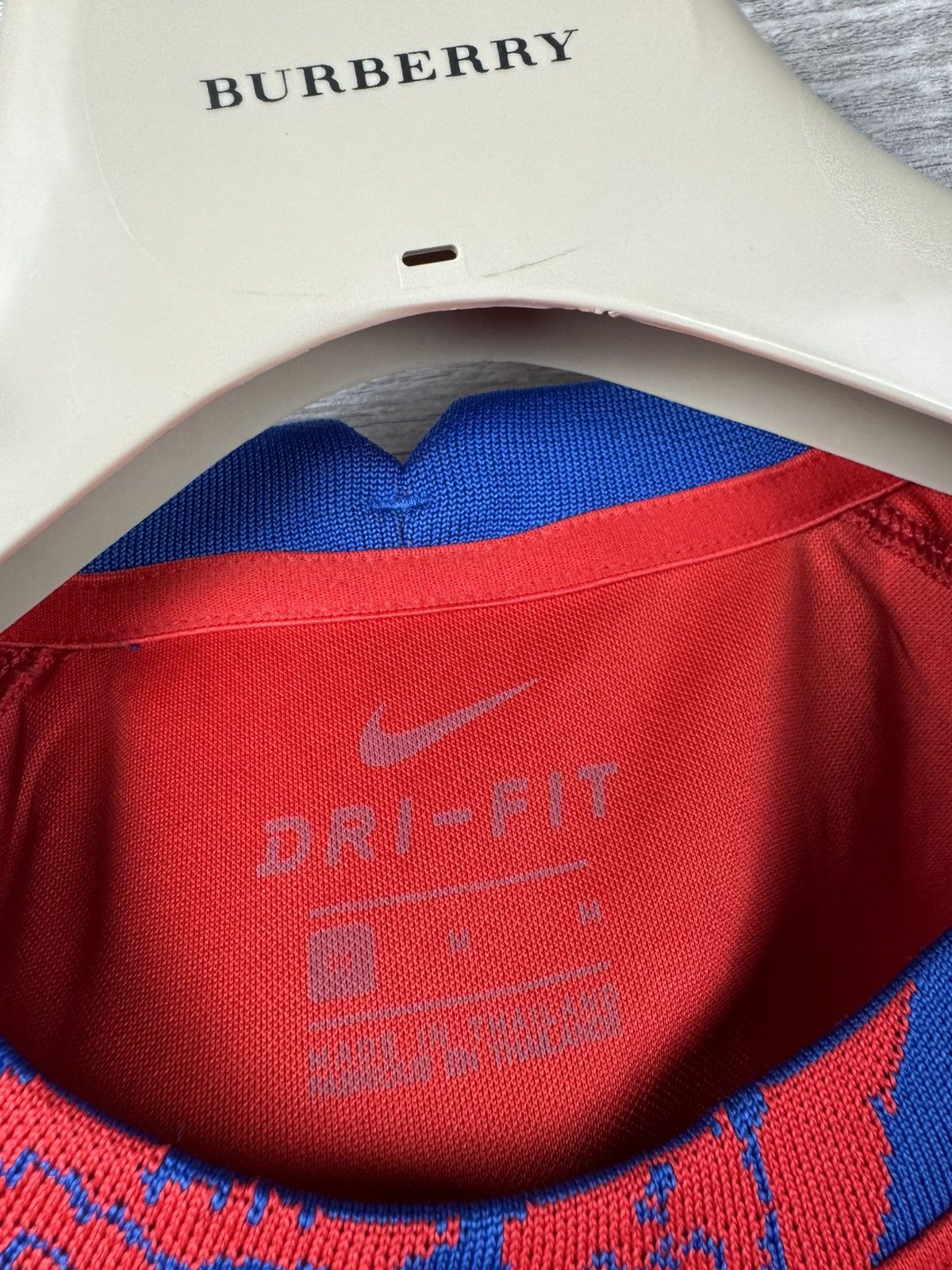 Nike Nike England Soccer Jersey Football Shirt Size M Size US M / EU 48-50 / 2 - 5 Thumbnail