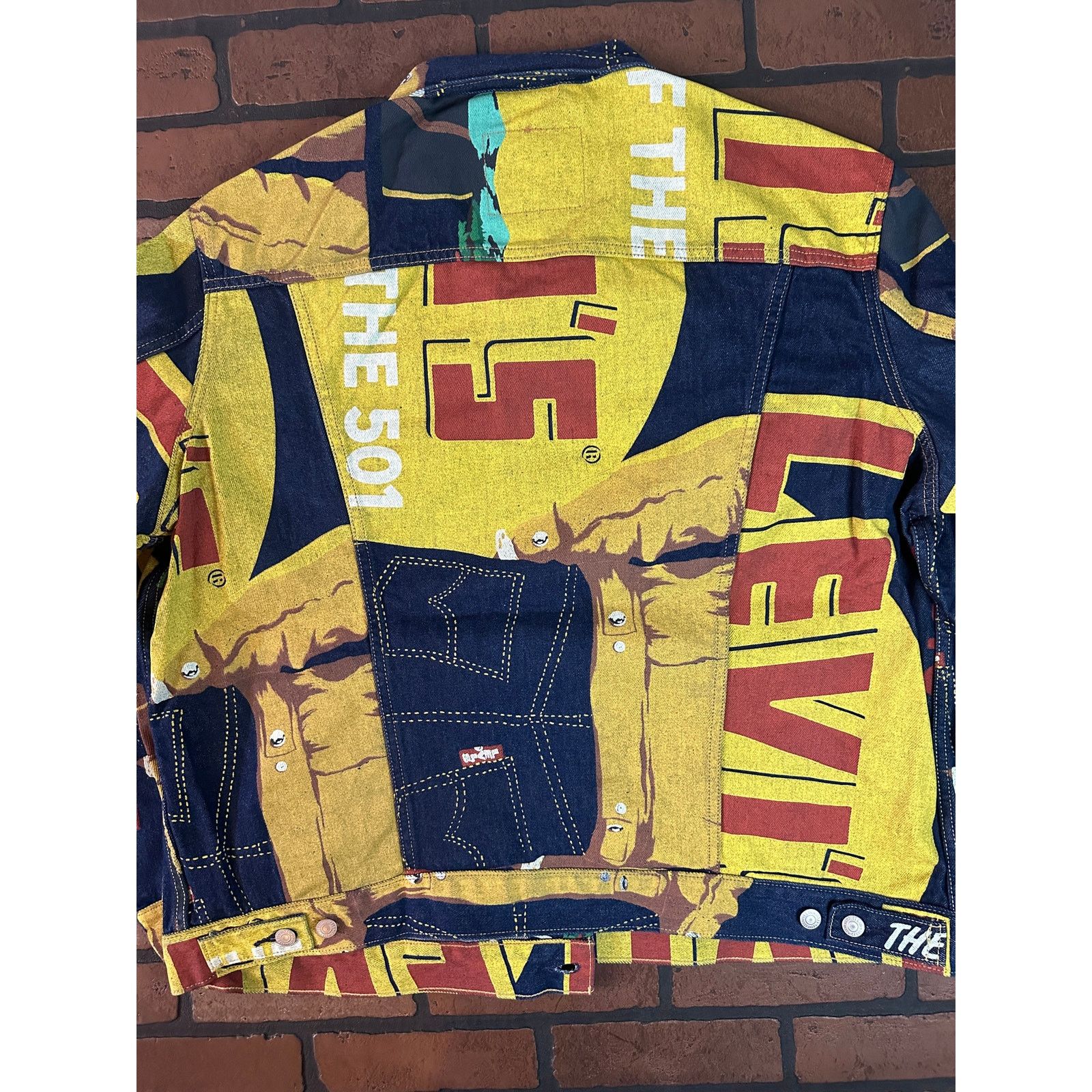 Levi's Levi's Graphic Denim Jacket Size US XL / EU 56 / 4 - 4 Thumbnail