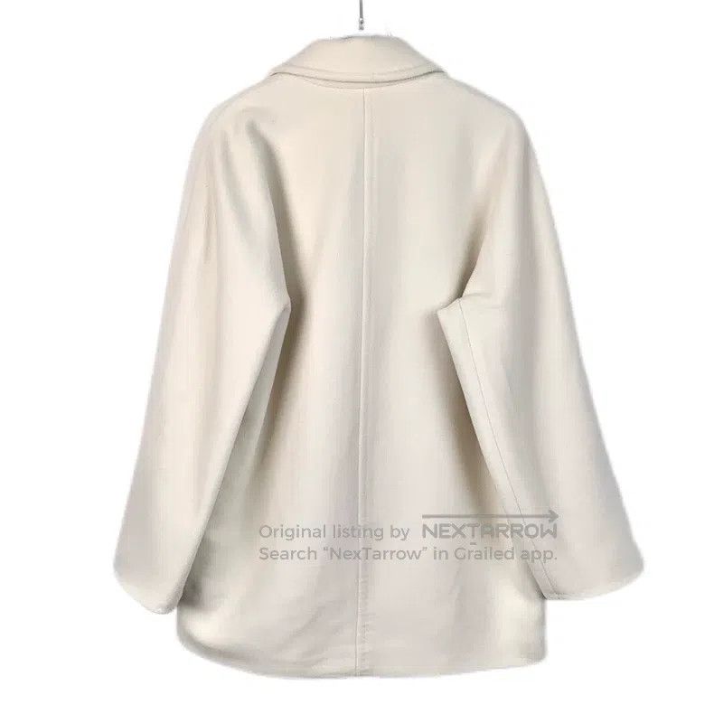 Max Mara Max Mara Off-white Sheep Wool Collar Double Breasted Coat Size XS / US 0-2 / IT 36-38 - 2 Thumbnail