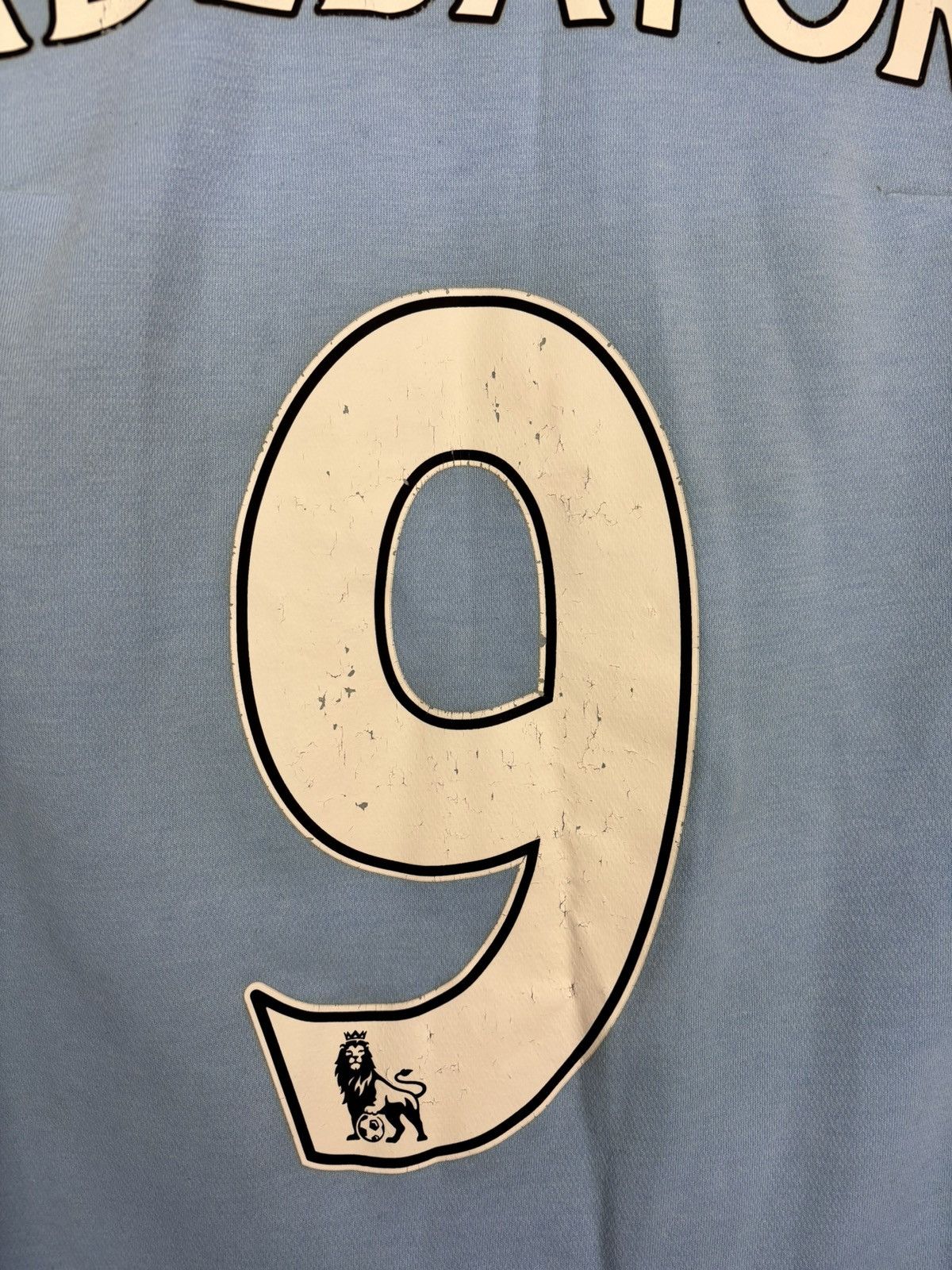 Umbro MANCHESTER CITY 2010 2011 HOME JERSEY UMBRO MEN #9 ADEBAYOR Size US L / EU 52-54 / 3 - 16 Thumbnail