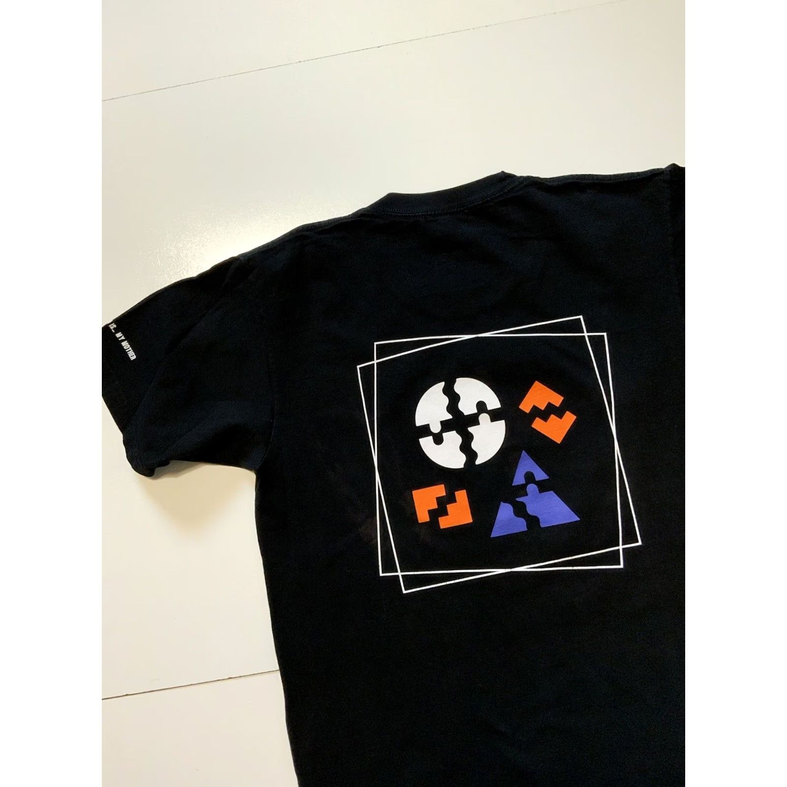 MOTHER Hollywood Is My Mother World Puzzle Lauren Baker Black Crewneck T-Shirt Sz. S Men Crew Neck Short Sleeve Black Shirt Size US S / EU 44-46 / 1 - 4 Thumbnail