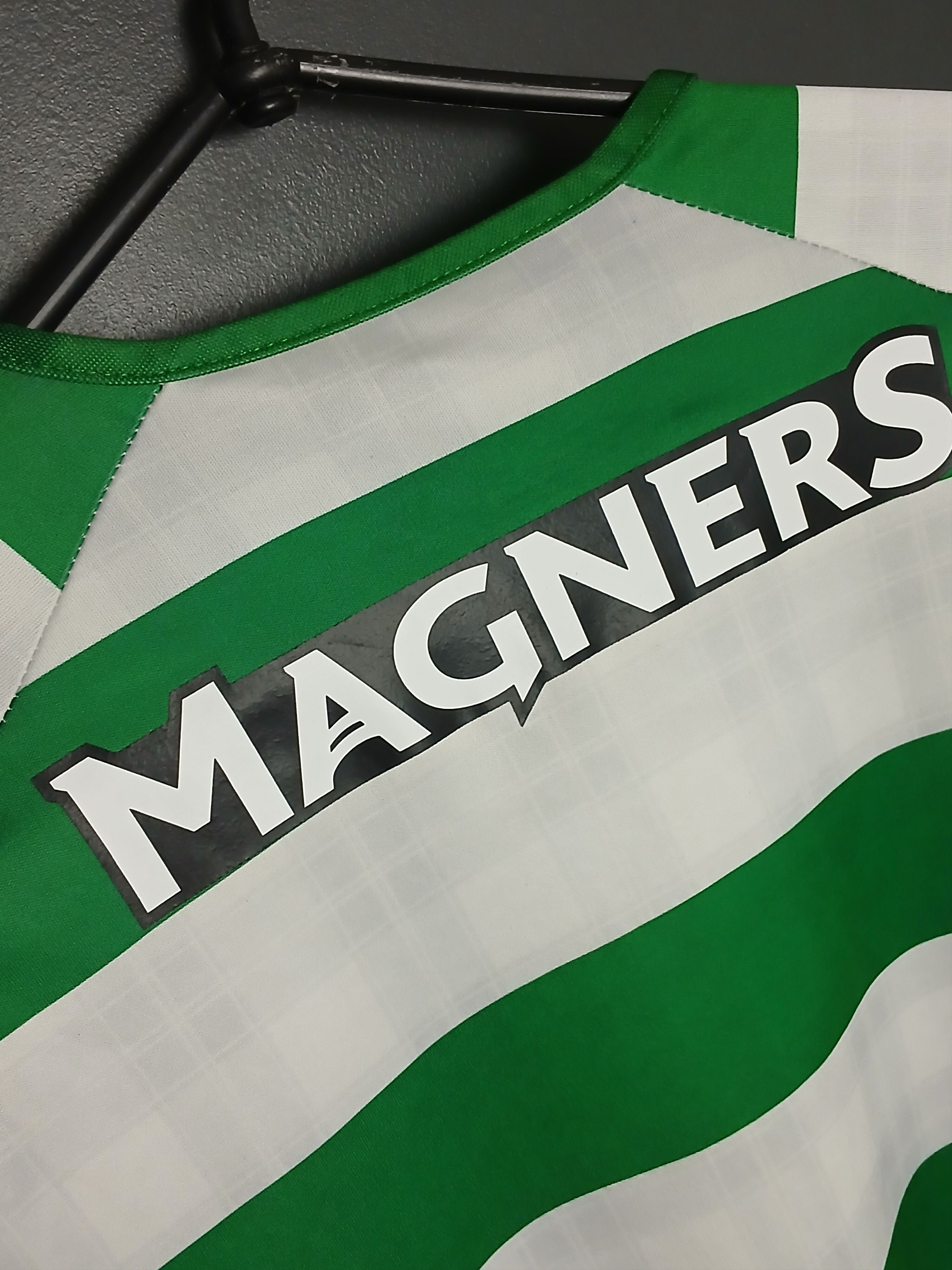 Other Celtic 18/19 Home Football Jersey T-Shirt Size US S / EU 44-46 / 1 - 4 Thumbnail